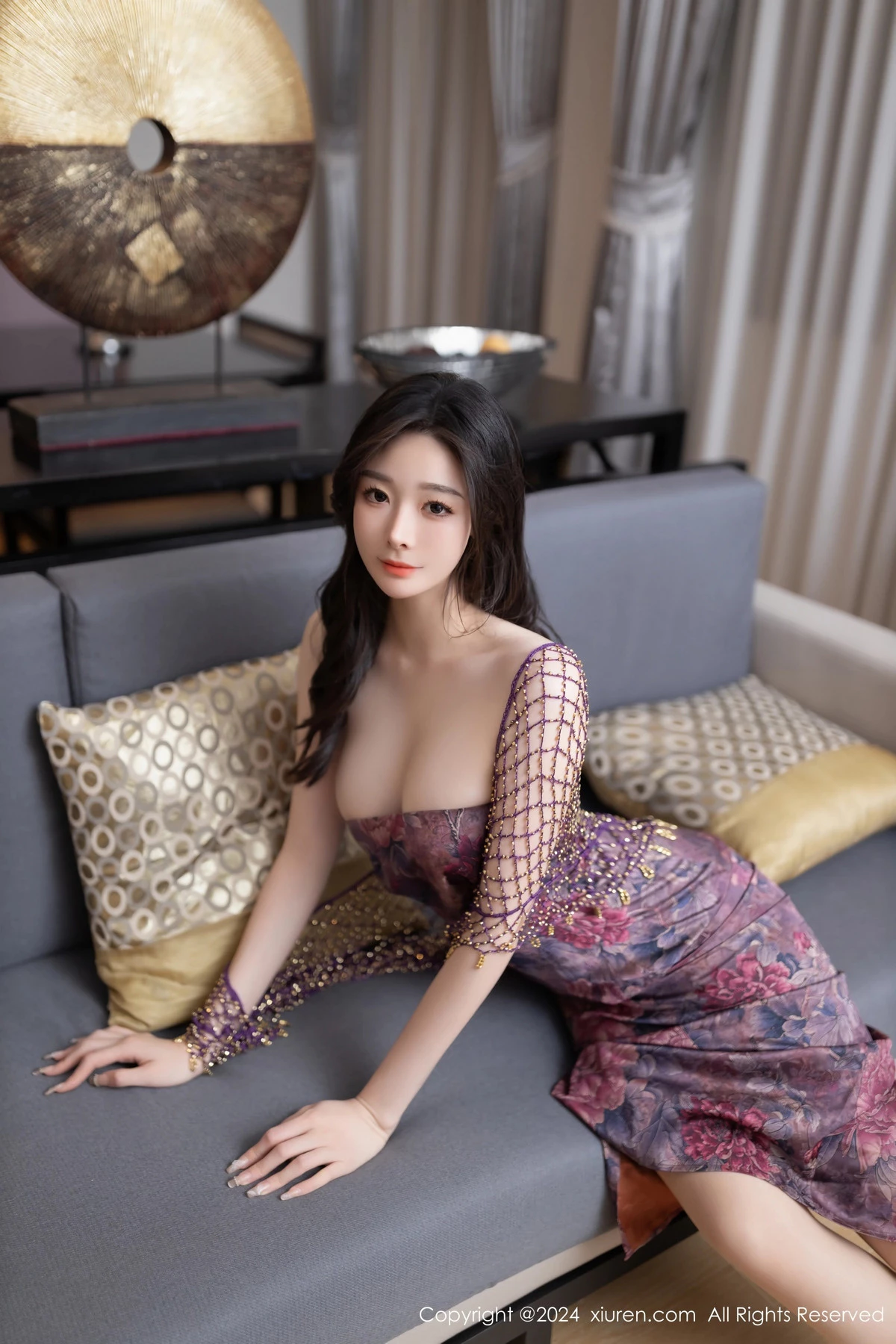 [XiuRen秀人网]No.8523_模特小逗逗性感紫色网纱服饰配超薄肉丝秀曼妙身姿撩人诱惑写真86PXiuren秀人写真高清美女套图写真下载-看套图看套图