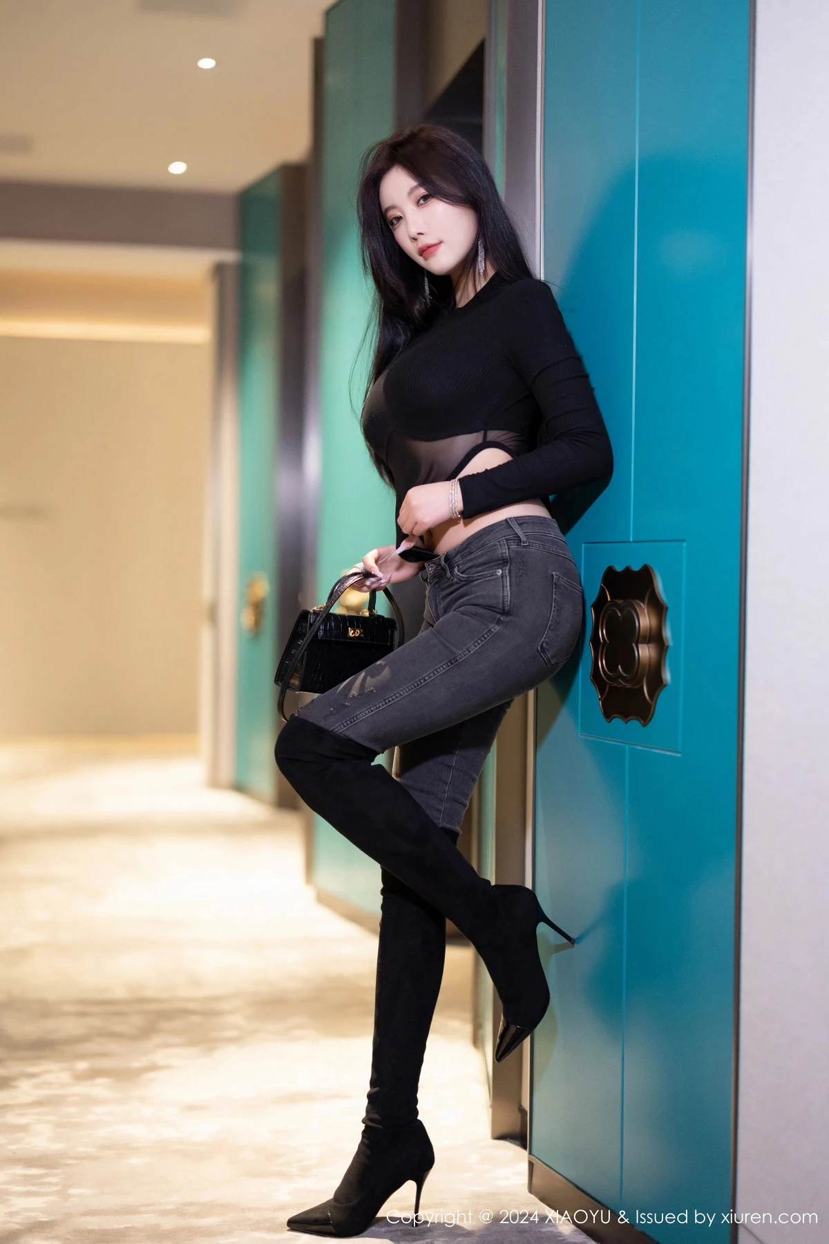 [XiaoYu画语界]Vol.1243_女神杨晨晨Yome性感黑色网状服饰配黑长靴秀丰腴身材诱惑写真81PXiuren秀人写真高清美女套图写真下载-看套图看套图