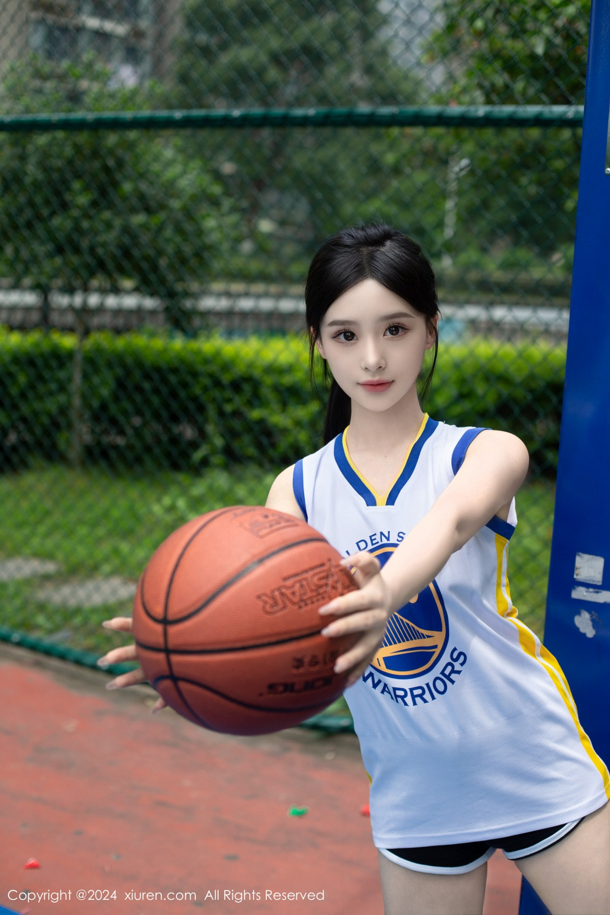 [XiuRen秀人网]No.8744_模特合集女神豆瓣酱蓝球场景互动性感黑色情趣内衣惹火诱惑写真83PXiuren秀人写真高清美女套图写真下载-看套图看套图