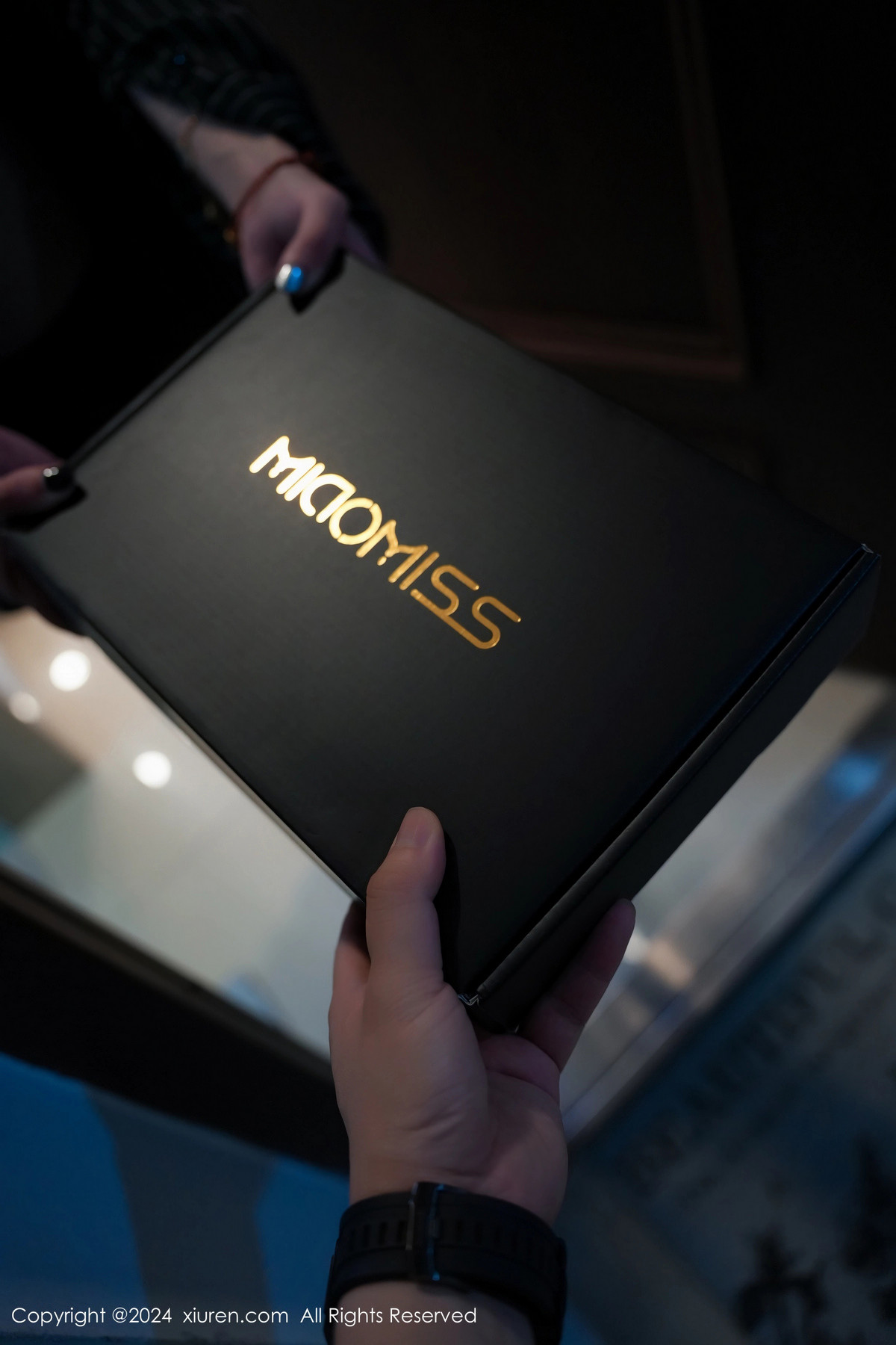 [XiuRen秀人网]No.8728_模特Zoe柚柚性感黑色情趣内衣配黑丝袜秀凹凸惹火身材诱惑写真113PXiuren秀人写真高清美女套图写真下载-看套图看套图