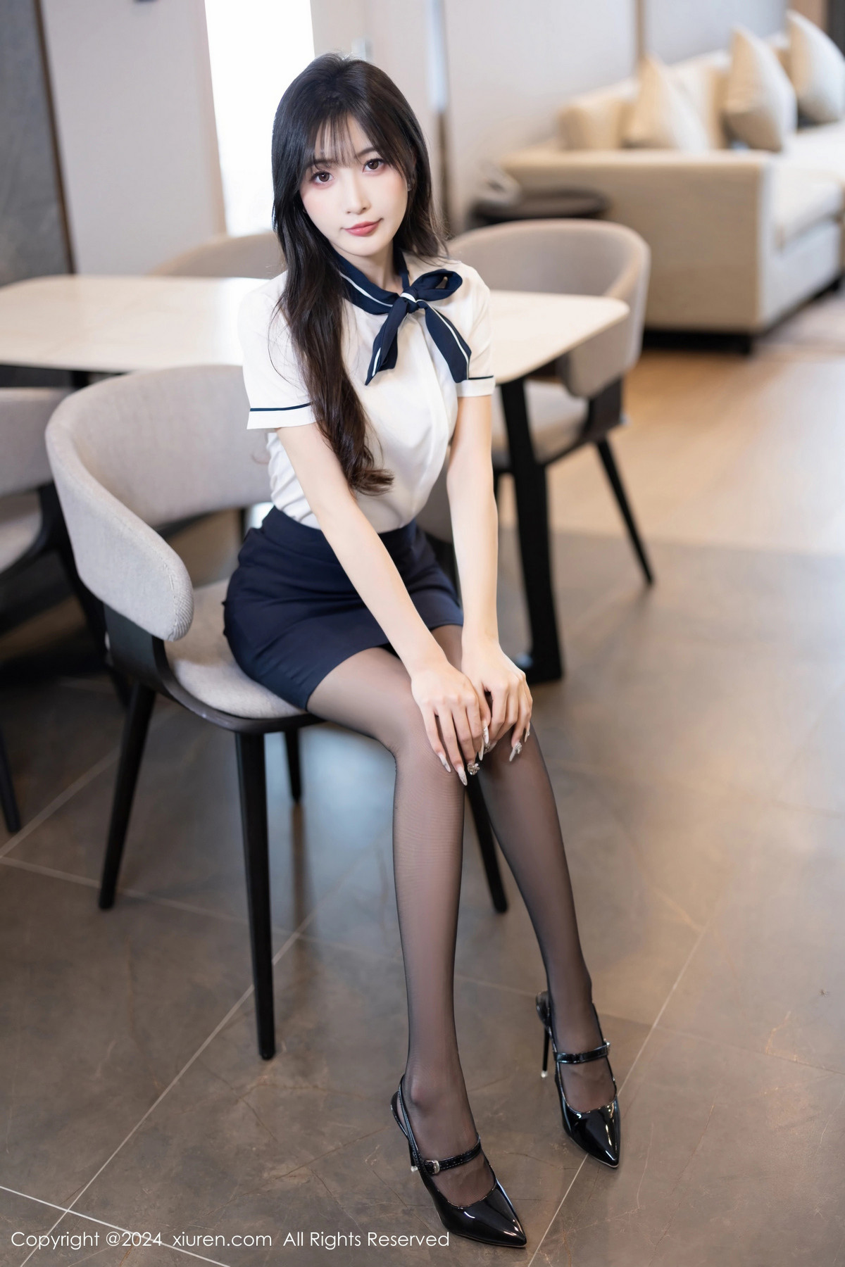 [XiuRen秀人网]No.8727_模特林星阑性感深色制服露黑色内衣配黑丝吊袜秀曼妙身姿诱惑写真91PXiuren秀人写真高清美女套图写真下载-看套图看套图