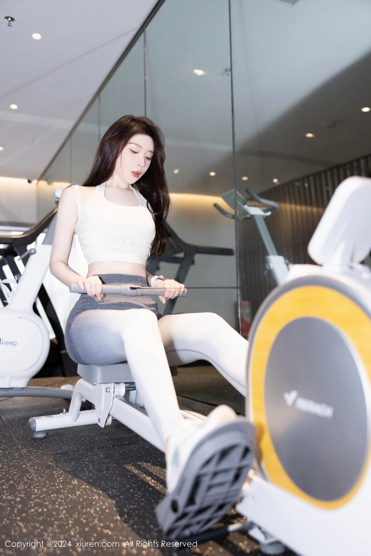 [XiuRen秀人网]No.8767_模特梦心玥性感灰色瑜伽裤+黑色情趣内衣秀高挑曼妙身姿迷人写真86PXiuren秀人写真高清美女套图写真下载-看套图看套图