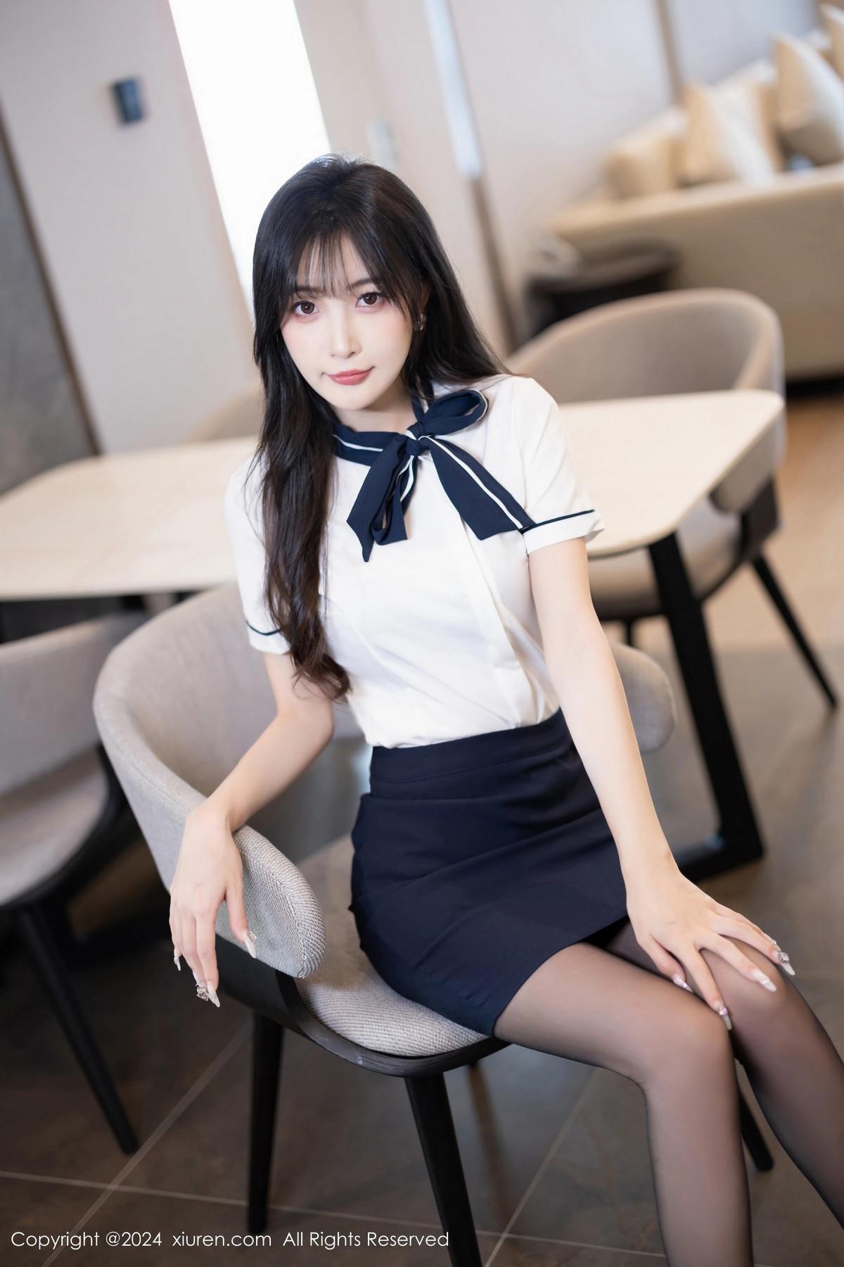 [XiuRen秀人网]No.8727_模特林星阑性感深色制服露黑色内衣配黑丝吊袜秀曼妙身姿诱惑写真91PXiuren秀人写真高清美女套图写真下载-看套图看套图