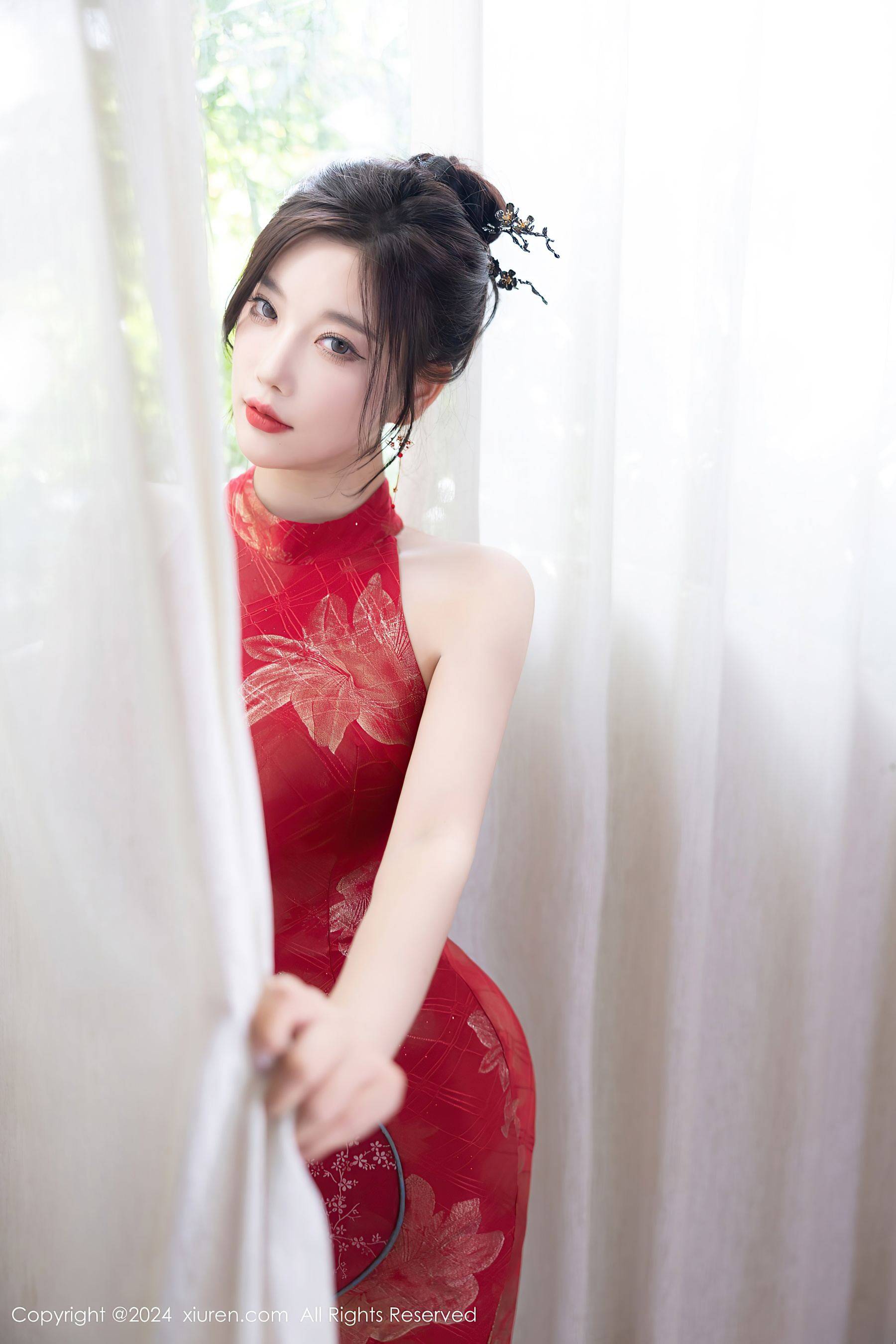 [XiuRen秀人网] No.8996 杨晨晨Yome 黑丝美腿Xiuren秀人写真高清美女套图写真下载-看套图看套图