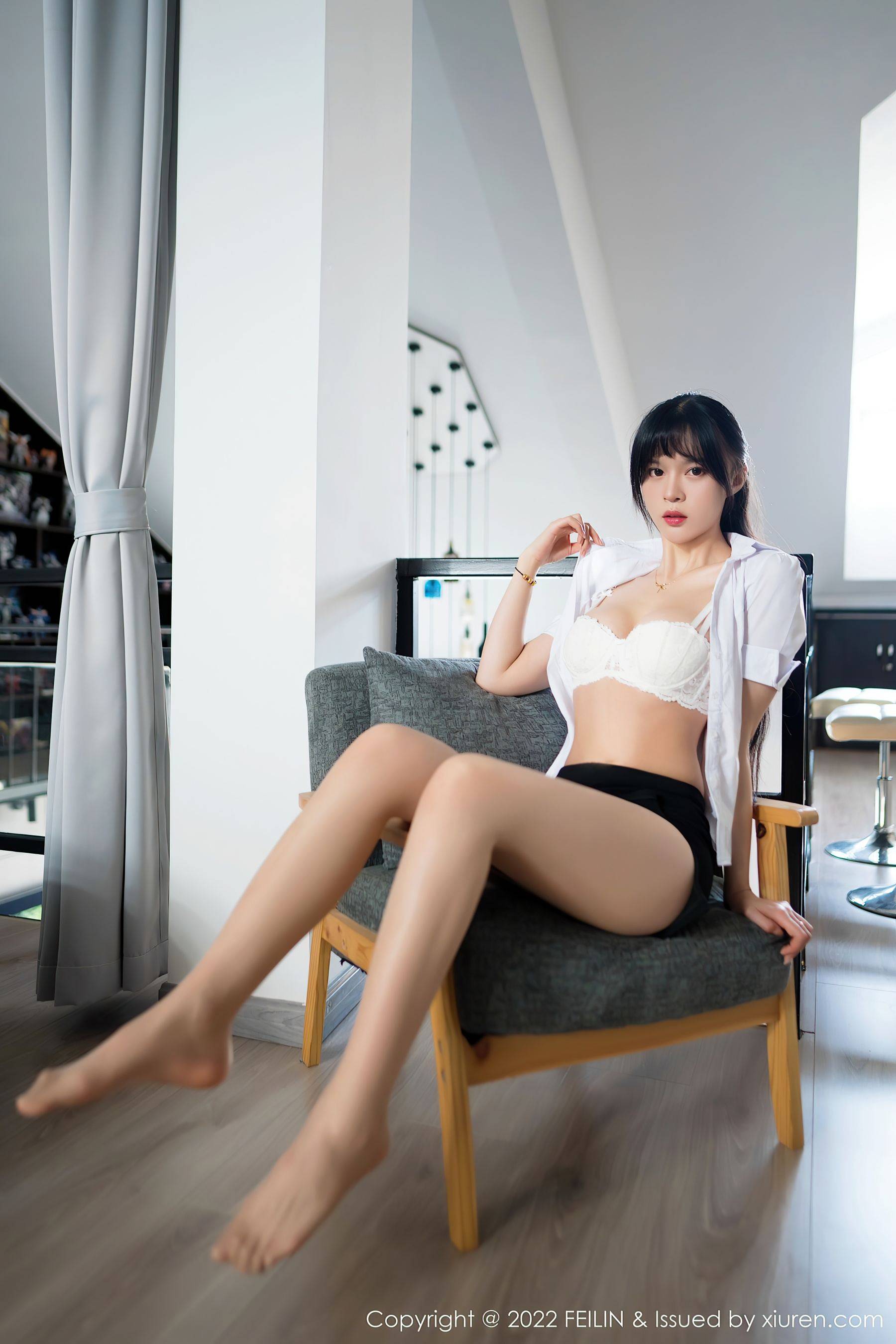 [FEILIN嗲囡囡] VOL.440 桃香子 美臀丝袜Xiuren秀人写真高清美女套图写真下载-看套图看套图