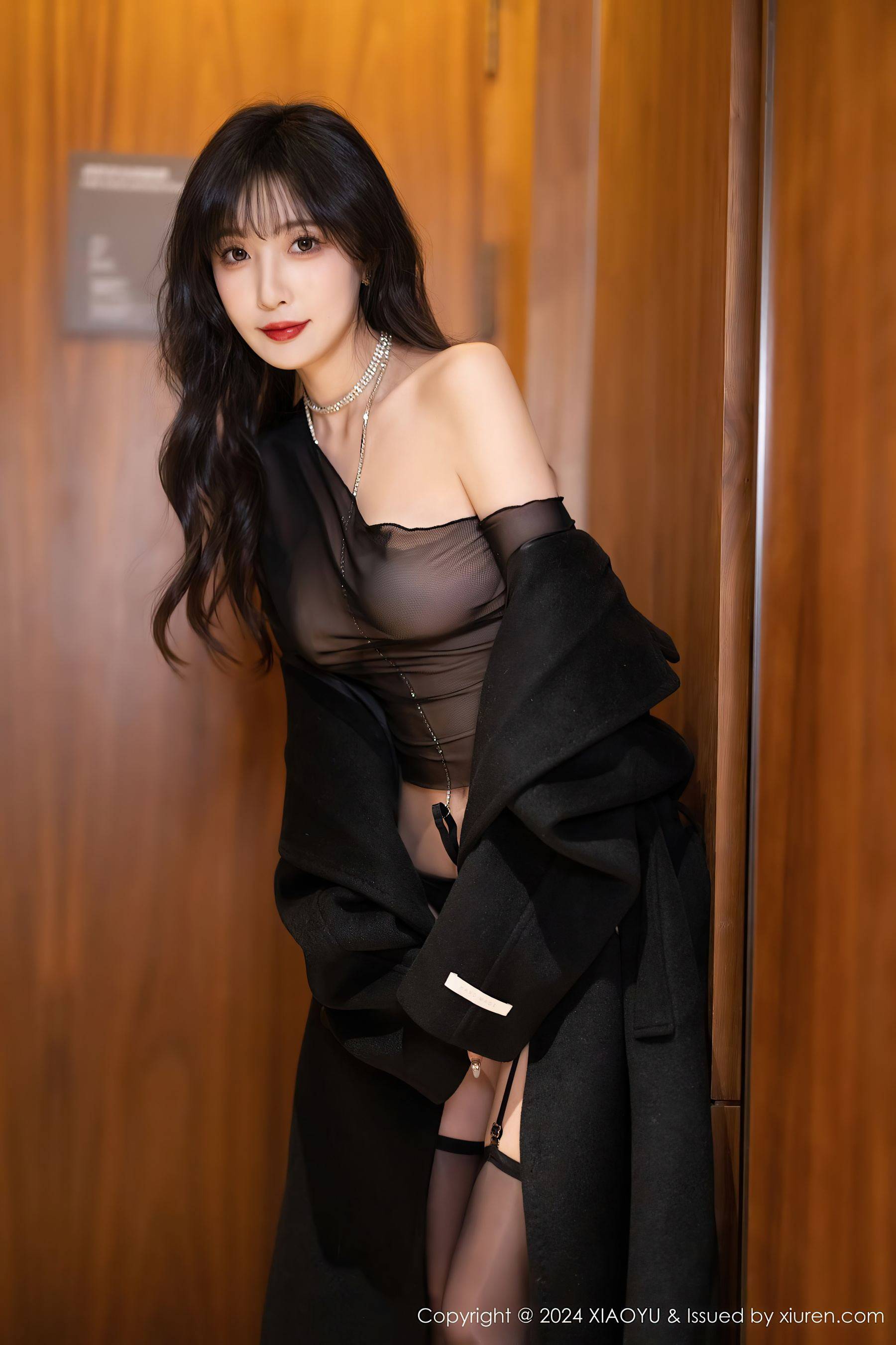 [XIAOYU语画界] VOL.1215 林星阑 美腿黑丝Xiuren秀人写真高清美女套图写真下载-看套图看套图