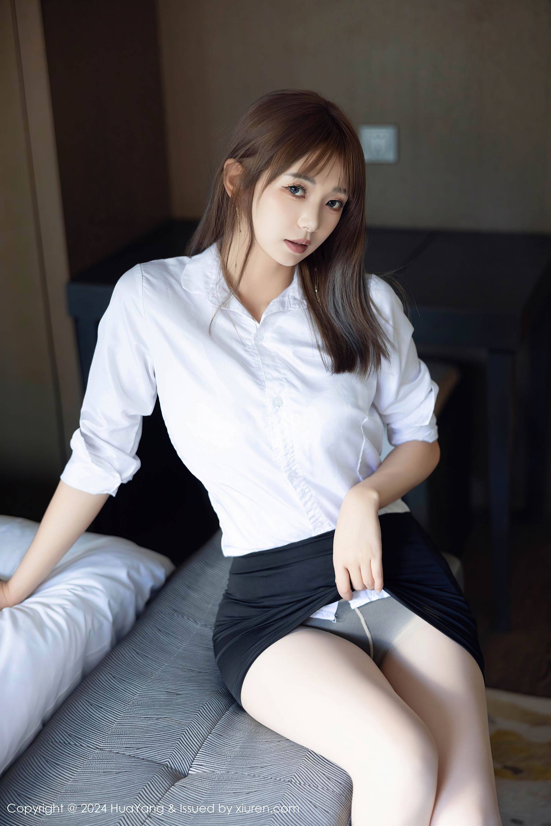 [HuaYang花漾] VOL.604 宋-kiki 丝袜美腿Xiuren秀人写真高清美女套图写真下载-看套图看套图
