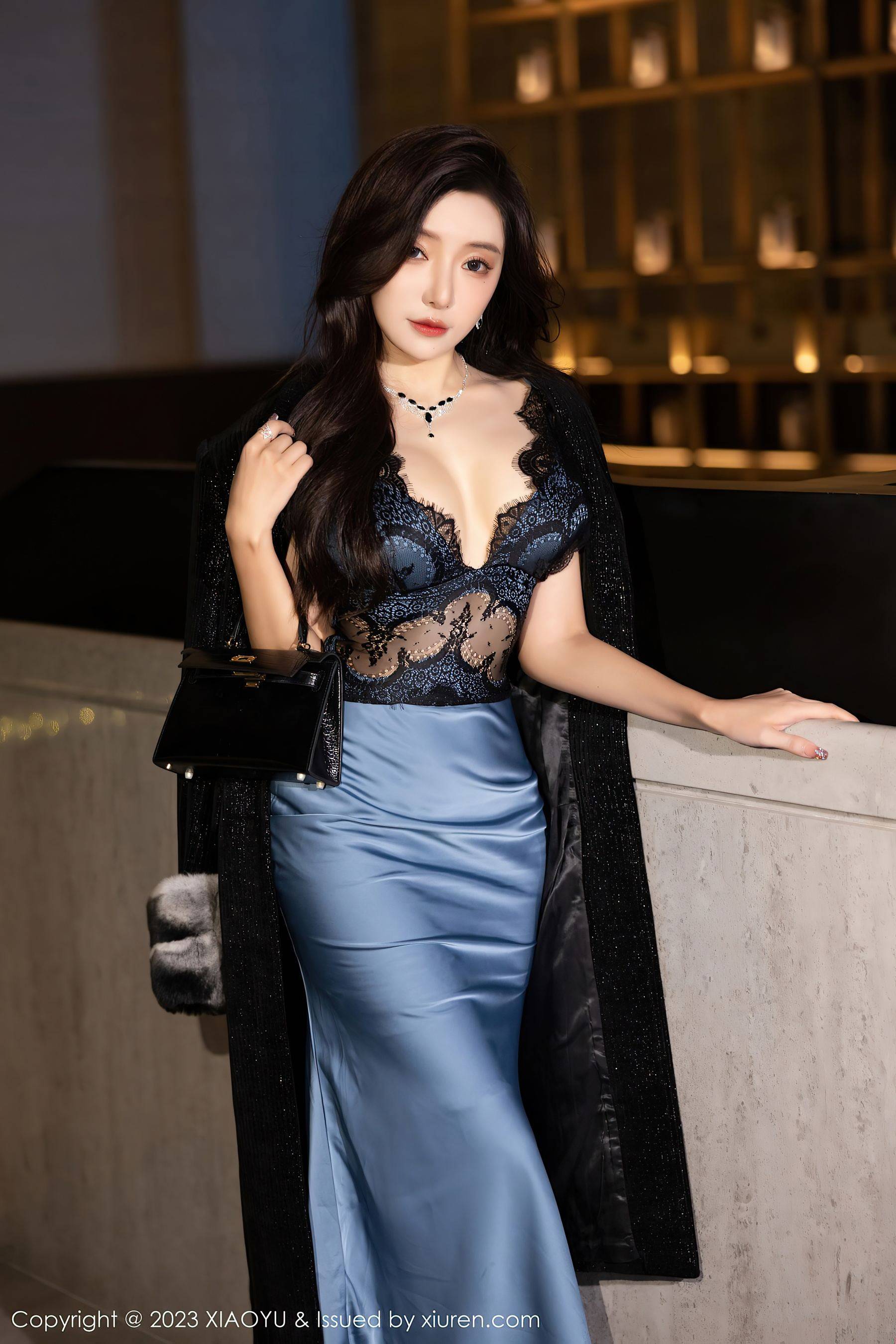 [XIAOYU语画界] VOL.1163 王馨瑶yanni 黑丝美臀Xiuren秀人写真高清美女套图写真下载-看套图看套图