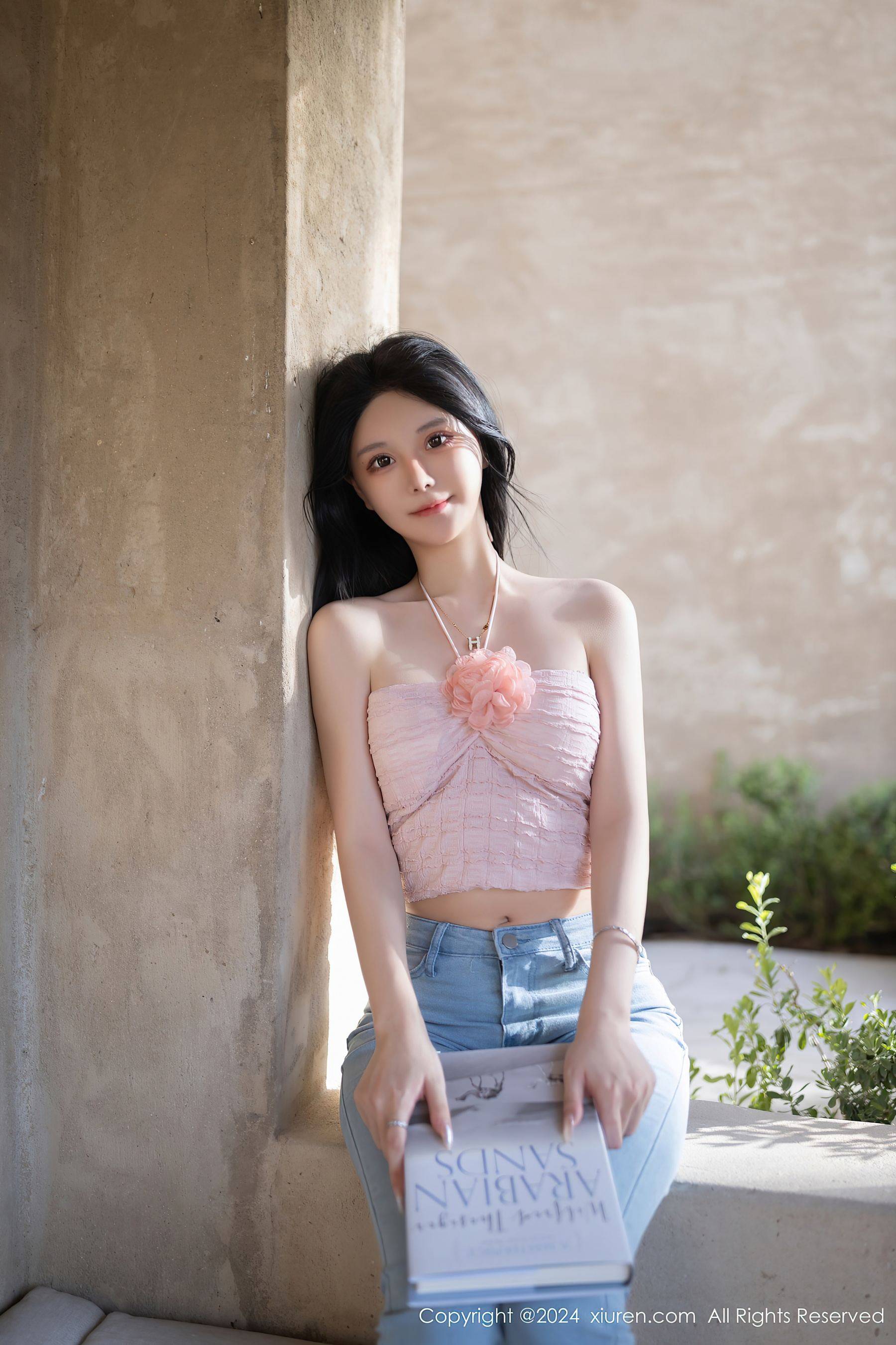 [XiuRen秀人网] No.8672 幼幼 美腿性感Xiuren秀人写真高清美女套图写真下载-看套图看套图