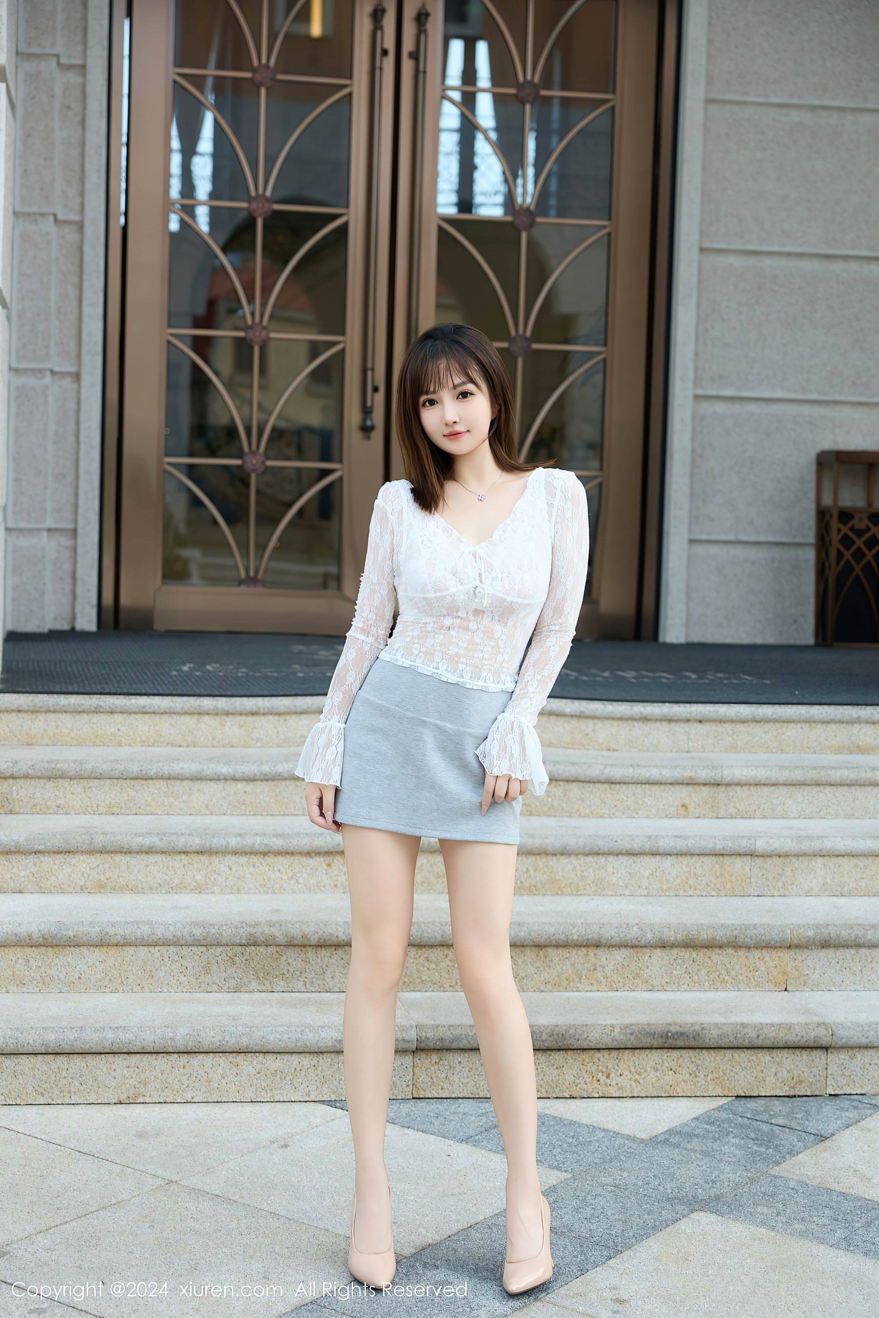 [XiuRen秀人网] No.9294 养乐多Doll 美腿性感Xiuren秀人写真高清美女套图写真下载-看套图看套图