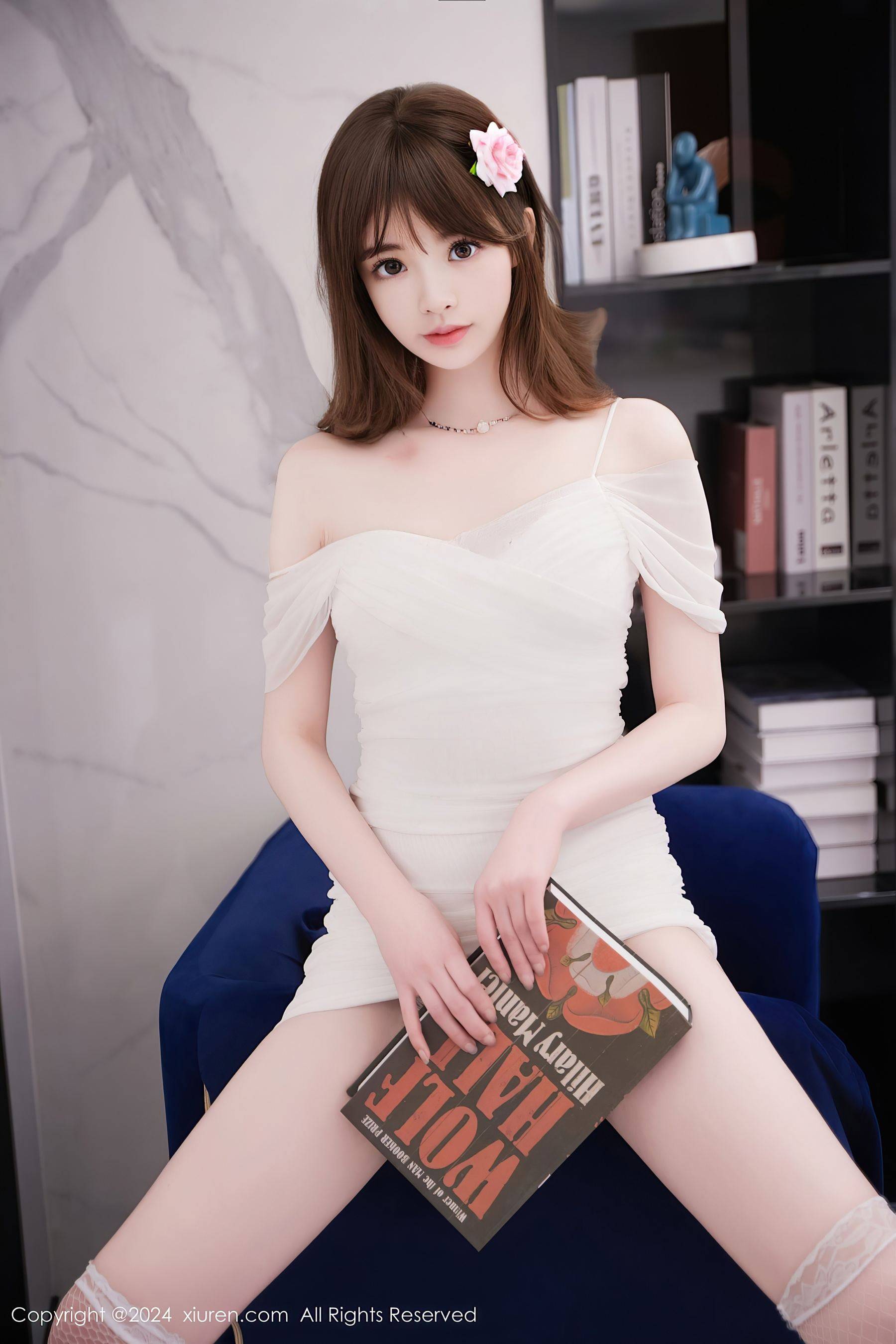 [XiuRen秀人网] No.8407 梦灵儿Mini 丝袜美腿Xiuren秀人写真高清美女套图写真下载-看套图看套图