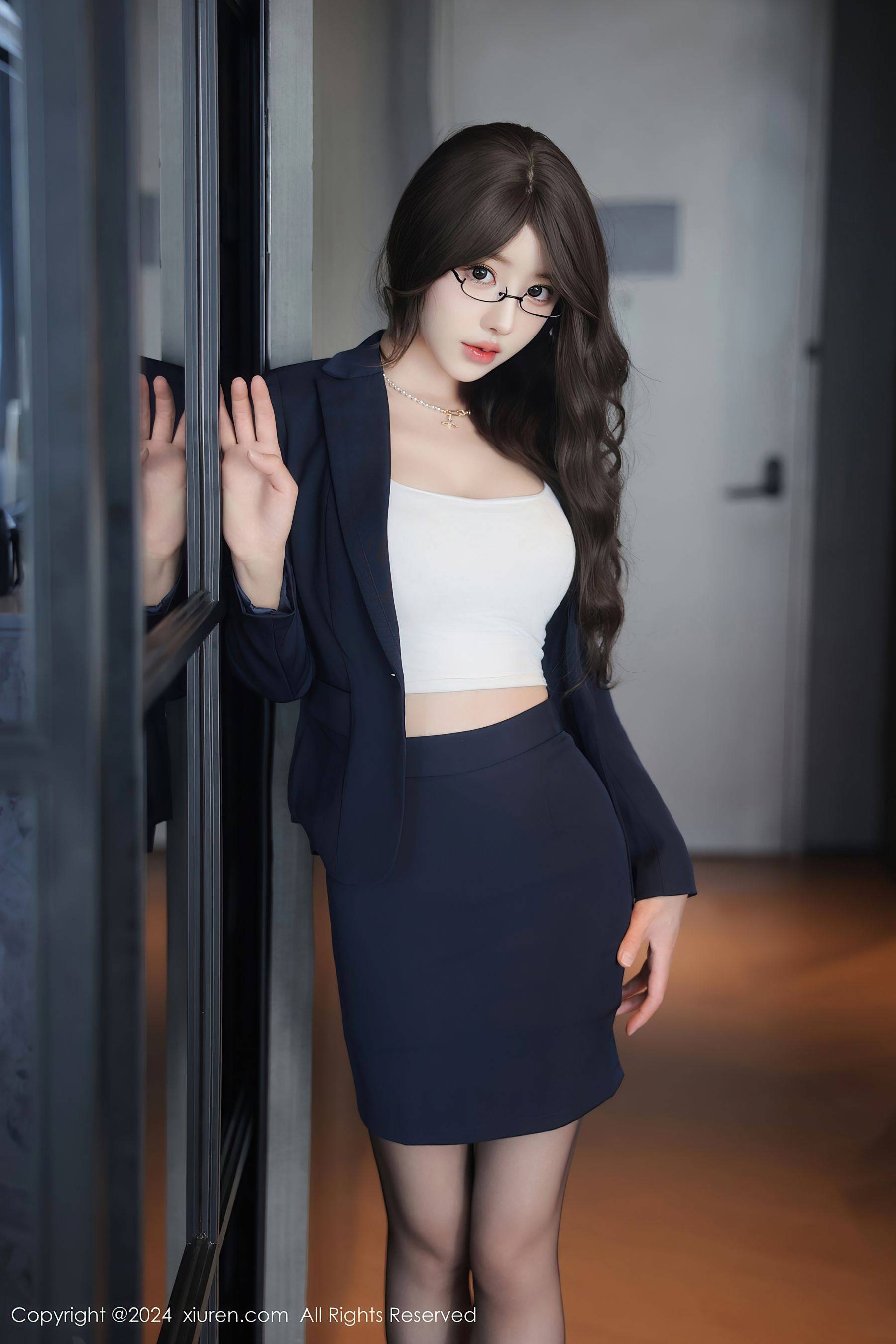 [XiuRen秀人网] No.9486 桃妖夭 黑丝美腿Xiuren秀人写真高清美女套图写真下载-看套图看套图