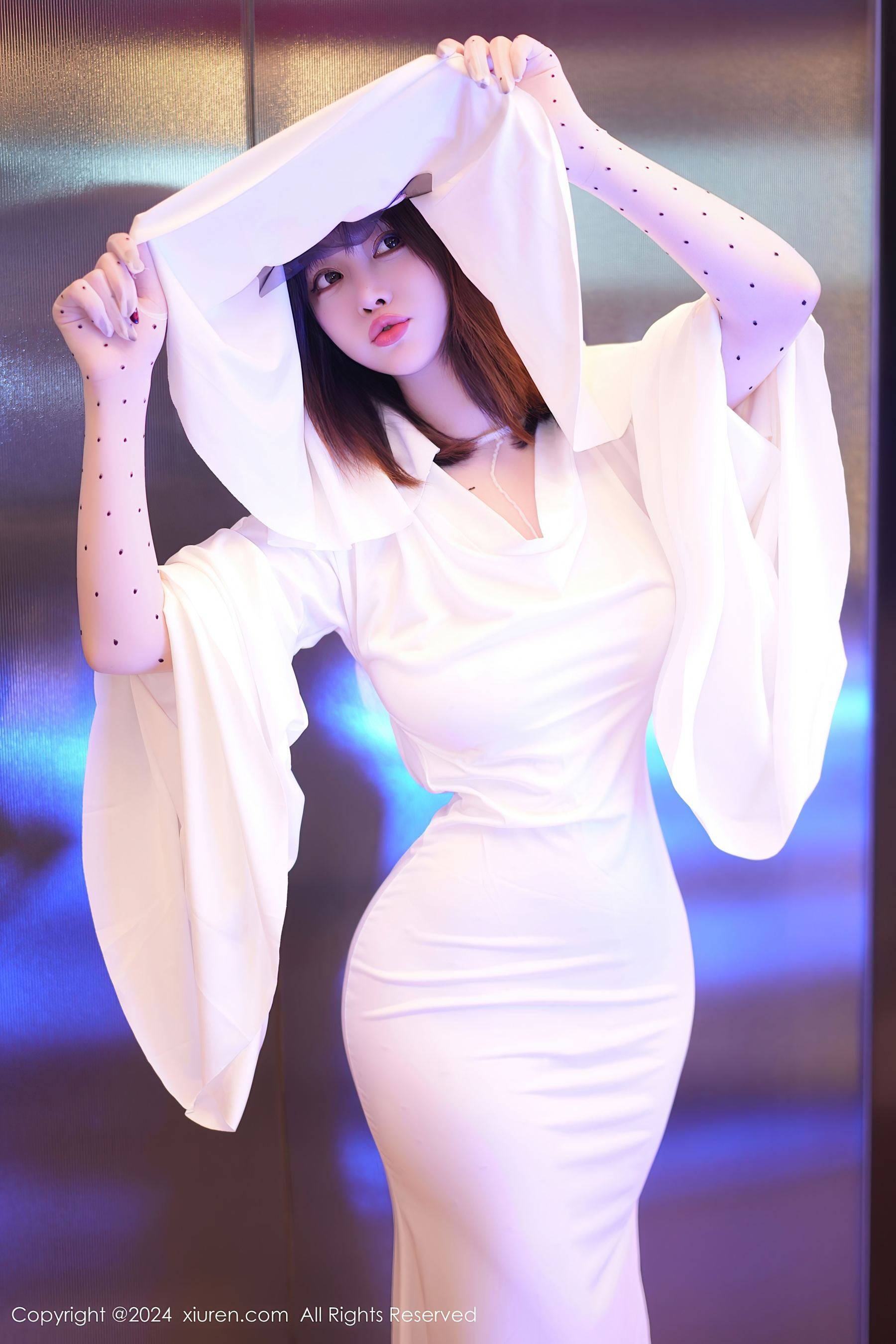 [XiuRen秀人网] No.9629 王雨纯 丝袜美臀Xiuren秀人写真高清美女套图写真下载-看套图看套图