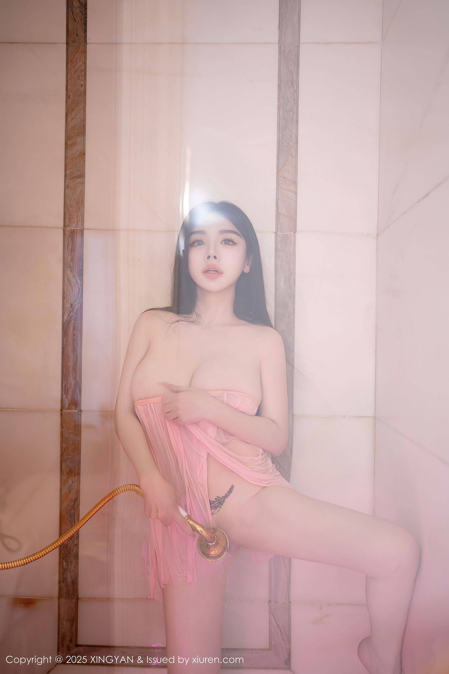 [XINGYAN星颜社] VOL.306 潘思沁 美乳性感Xiuren秀人写真高清美女套图写真下载-看套图看套图