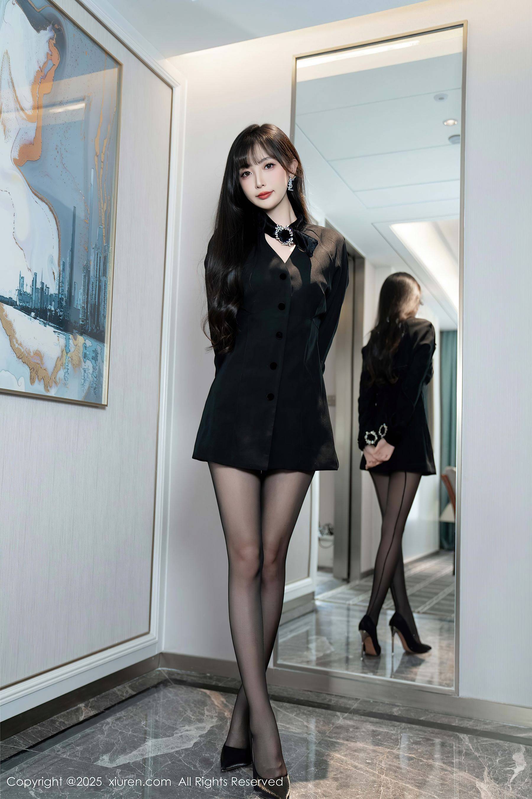 [XiuRen秀人网] No.9918 樱桃小阑子 黑丝美腿Xiuren秀人写真高清美女套图写真下载-看套图看套图