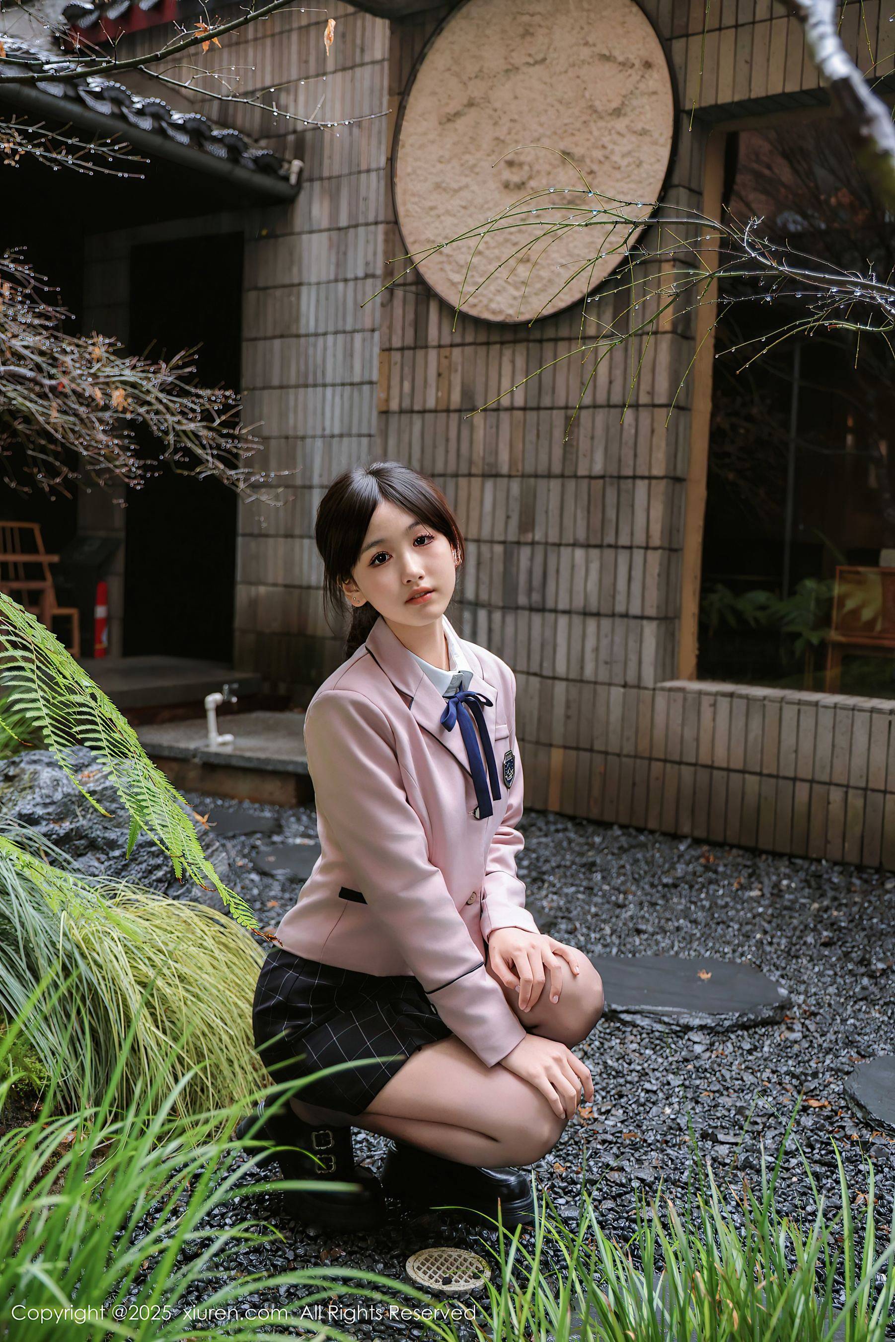 [XiuRen秀人网] No.9949 奶芙乔乔 美腿黑丝Xiuren秀人写真高清美女套图写真下载-看套图看套图