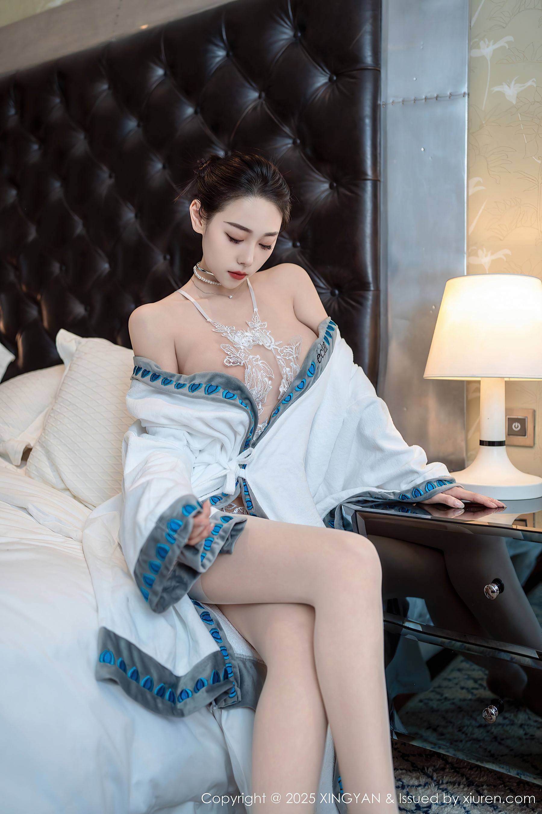 [XINGYAN星颜社] VOL.326 清妙 白色睡袍Xiuren秀人写真高清美女套图写真下载-看套图看套图
