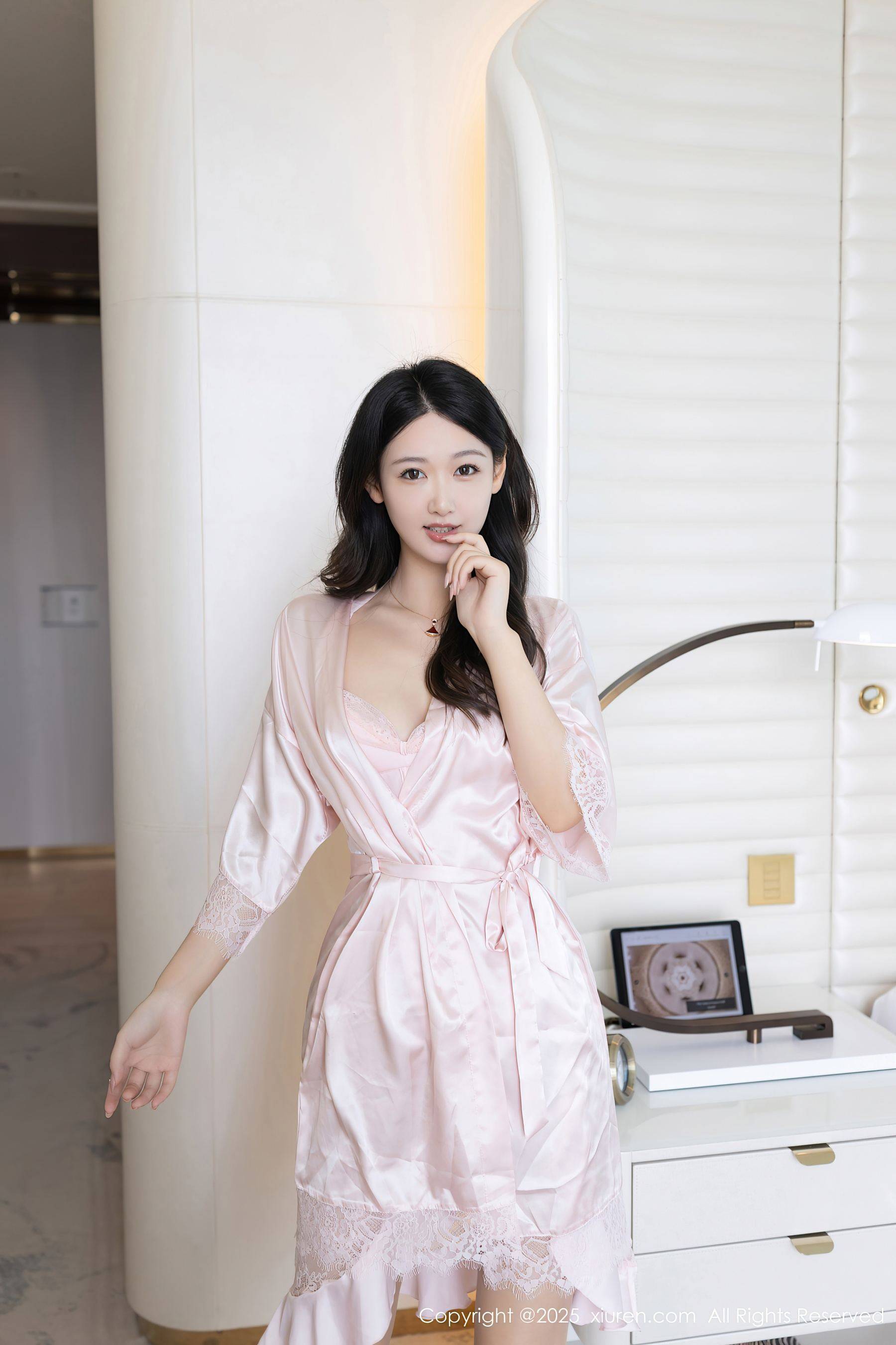 [XiuRen秀人网] No.10150 唐安琪 肉色丝袜Xiuren秀人写真高清美女套图写真下载-看套图看套图