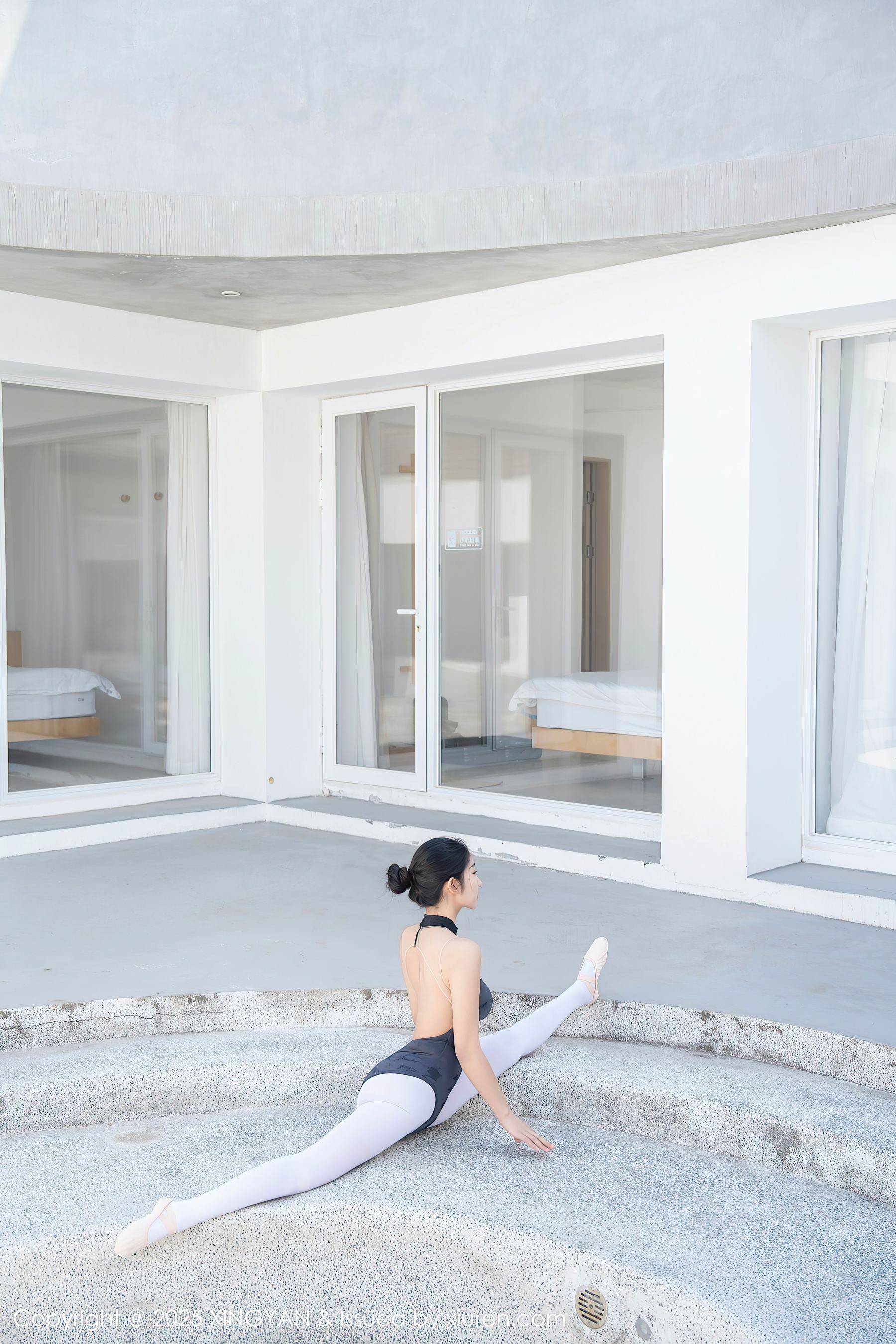 [XINGYAN星颜社] VOL.345 星冉 深色芭蕾服Xiuren秀人写真高清美女套图写真下载-看套图看套图