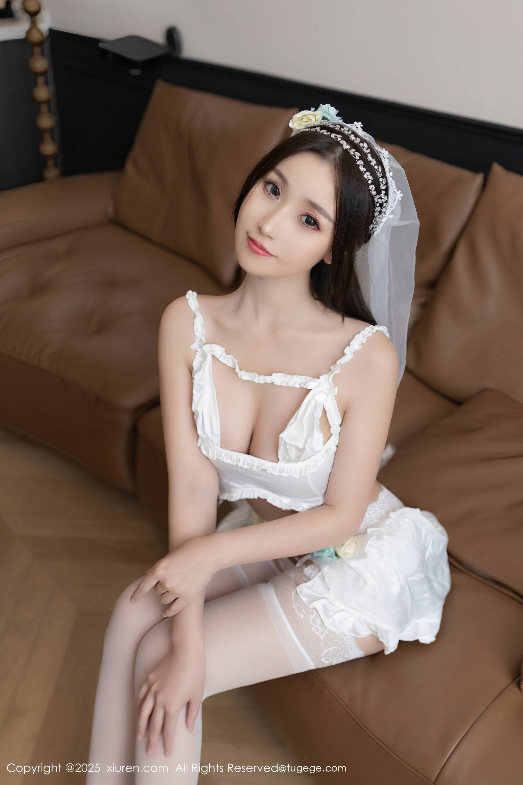 [XiuRen秀人网] 杏子Yada No.10644Xiuren秀人写真高清美女套图写真下载-看套图看套图