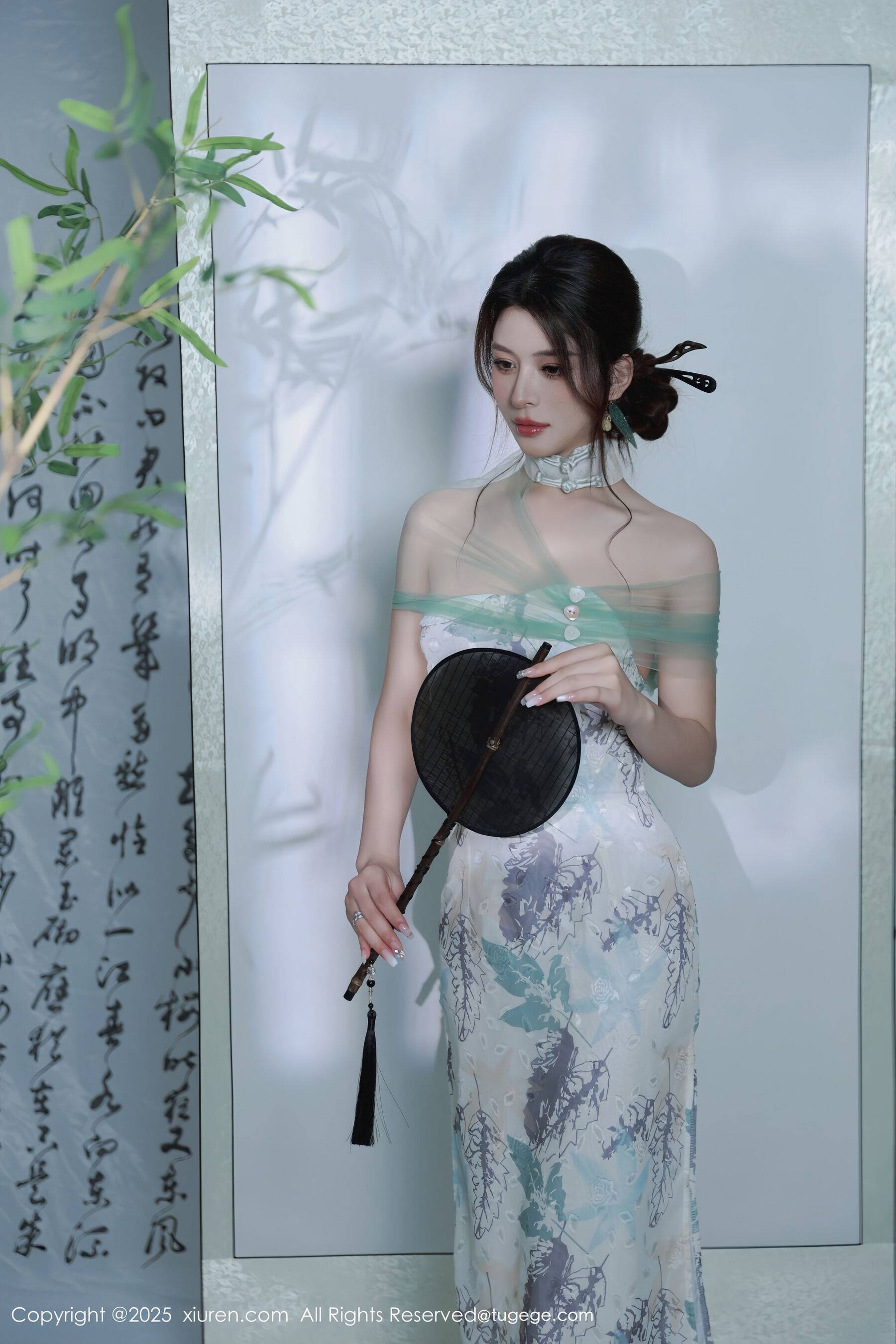 [XiuRen秀人网] 阿依莎 No.10694Xiuren秀人写真高清美女套图写真下载-看套图看套图