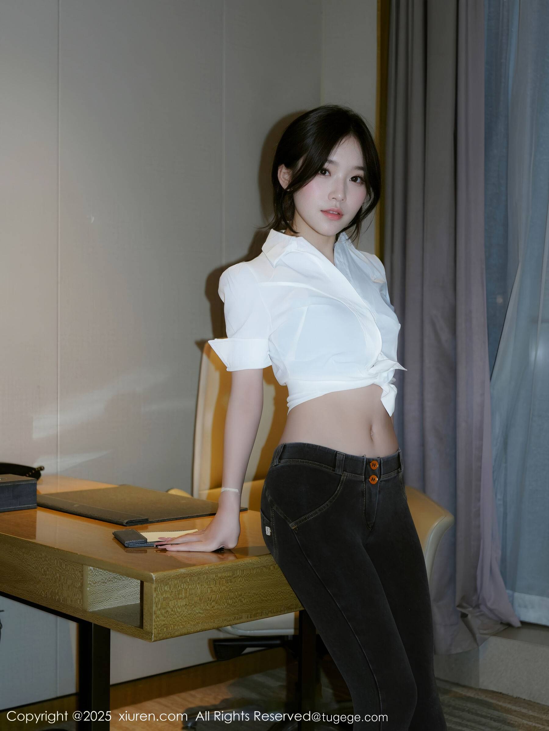 [XiuRen秀人网] 汁汁 No.10785Xiuren秀人写真高清美女套图写真下载-看套图看套图