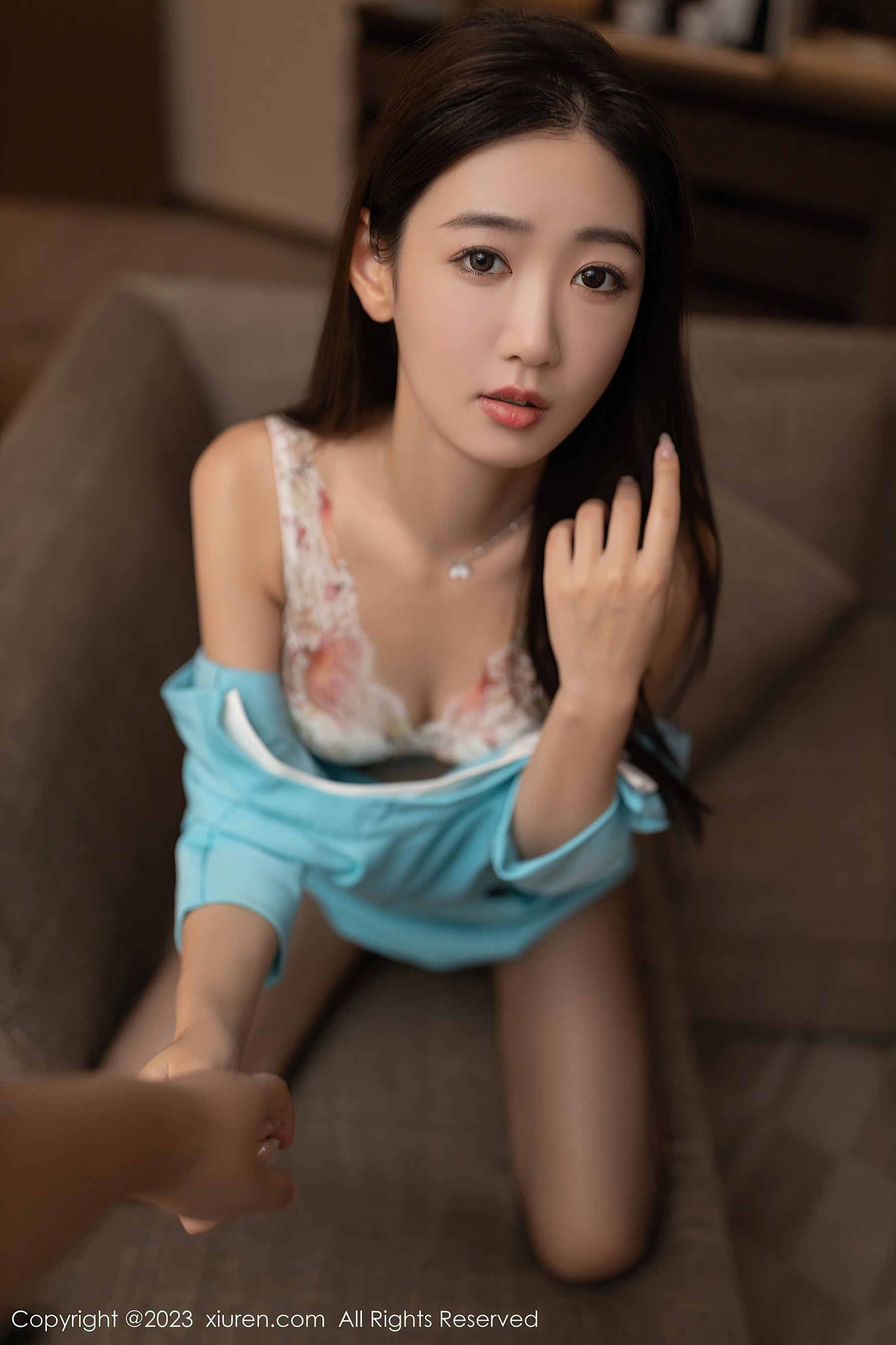 图片[2]Xiuren秀人写真高清美女套图写真下载-看套图[XiuRen秀人网] No.7516 唐安琪 黑丝美腿Xiuren秀人写真高清美女套图写真下载-看套图看套图