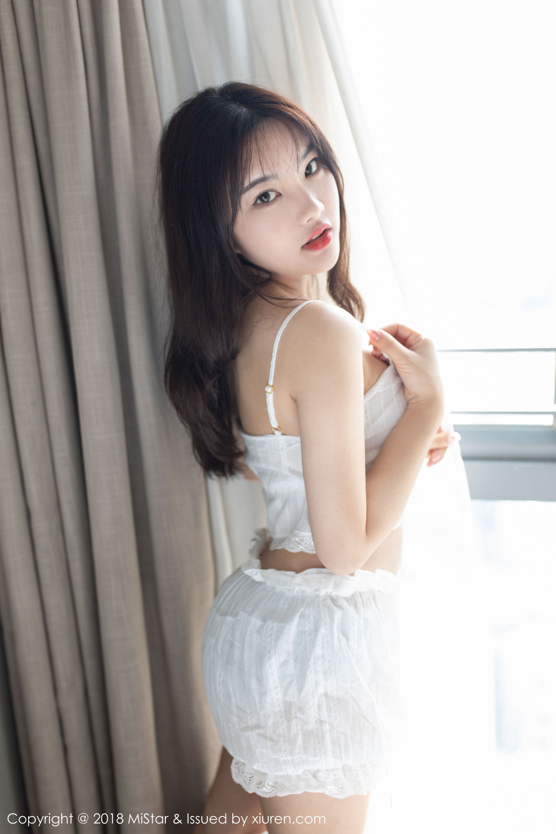 [魅妍社MiStar] VOL.246 小仓鼠Xiuren秀人写真高清美女套图写真下载-看套图看套图