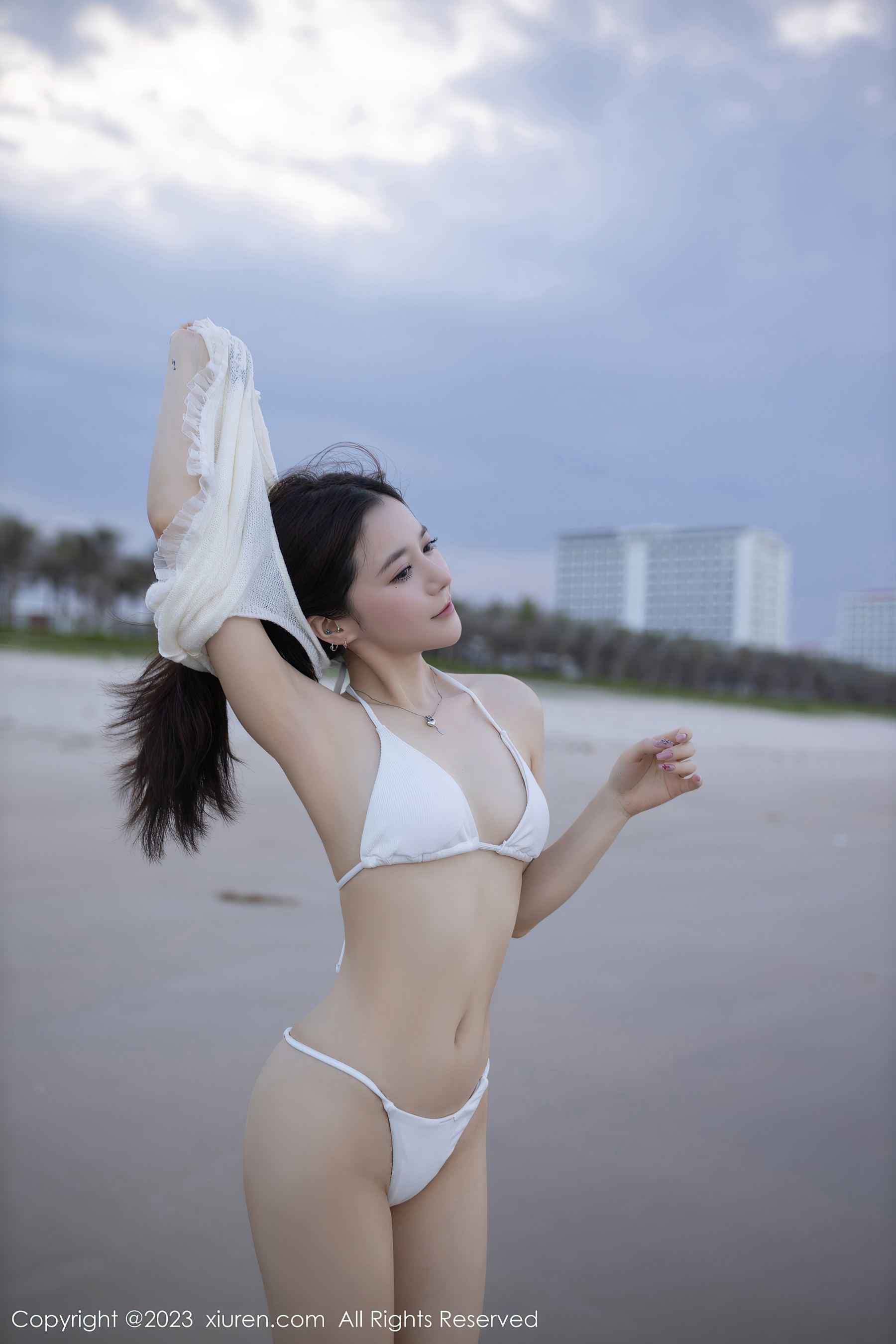 [XiuRen秀人网] No.6852 鱼子酱Fish 巴厘岛旅拍Xiuren秀人写真高清美女套图写真下载-看套图看套图