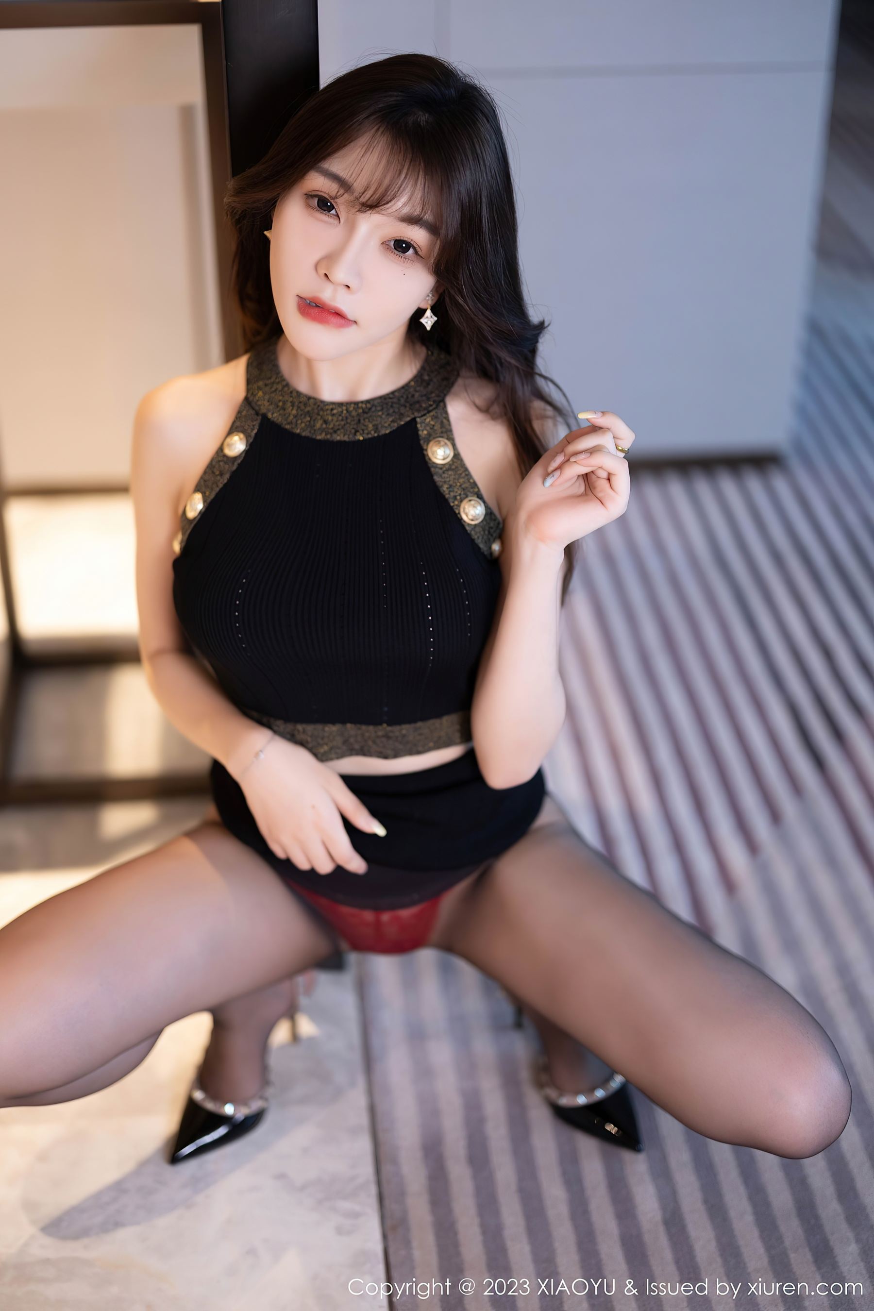 [XIAOYU语画界] VOL.1137 徐莉芝Booty 黑丝时尚Xiuren秀人写真高清美女套图写真下载-看套图看套图