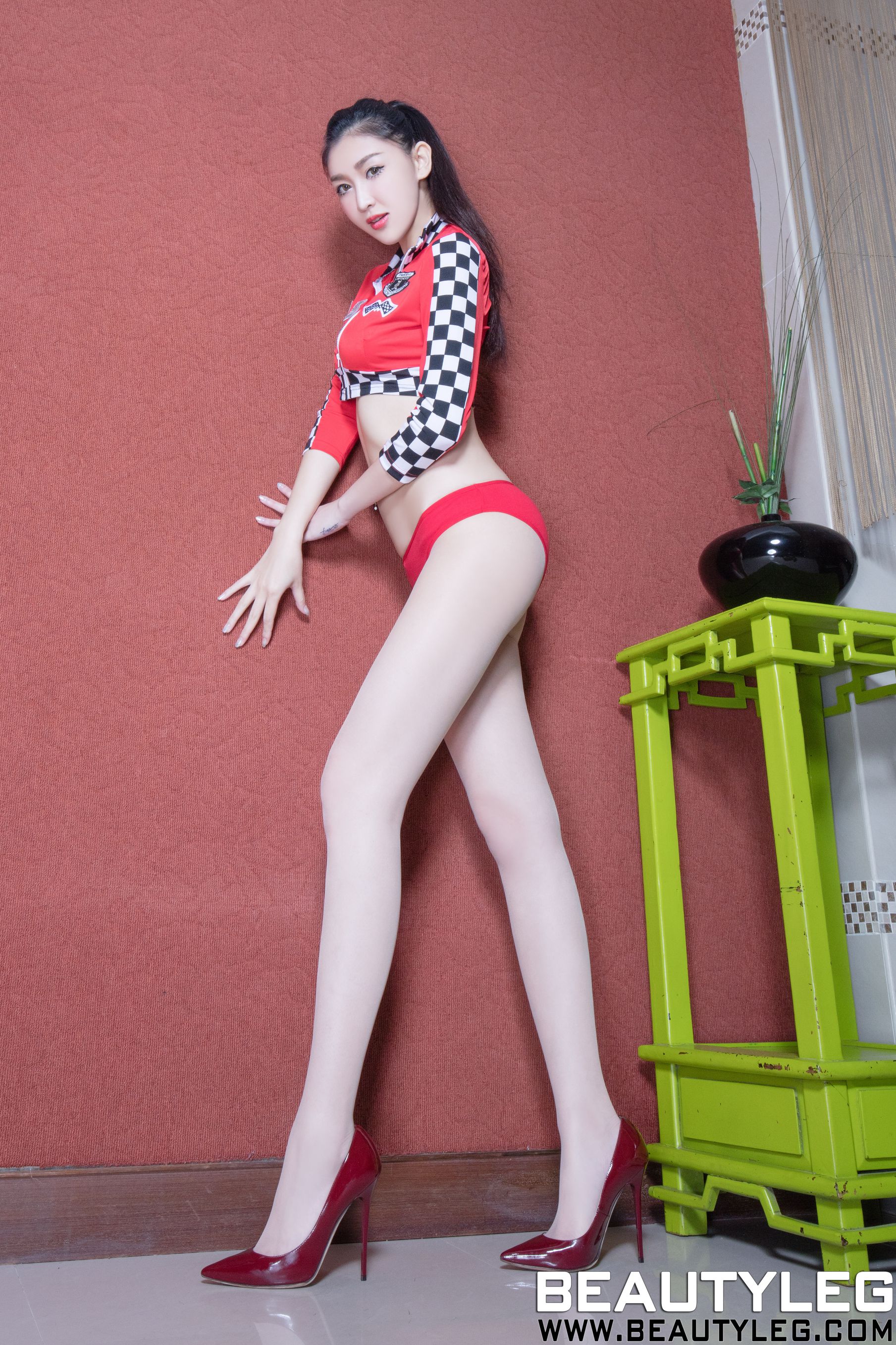 [Beautyleg] NO.1343 任育萱/腿模Vanessa 美腿写真集Xiuren秀人写真高清美女套图写真下载-看套图看套图