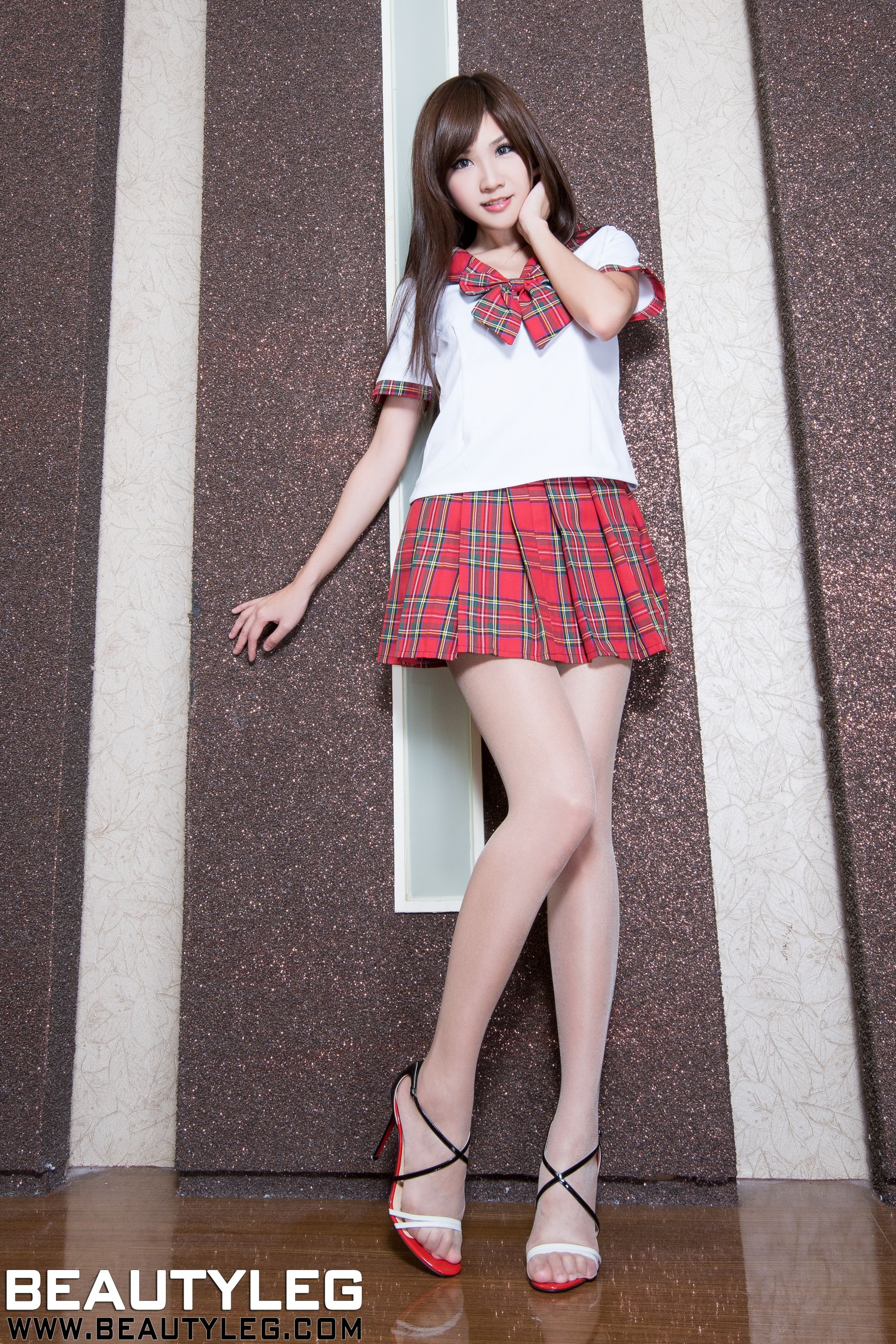 [Beautyleg] NO.1099 腿模Chu 美腿写真集Xiuren秀人写真高清美女套图写真下载-看套图看套图