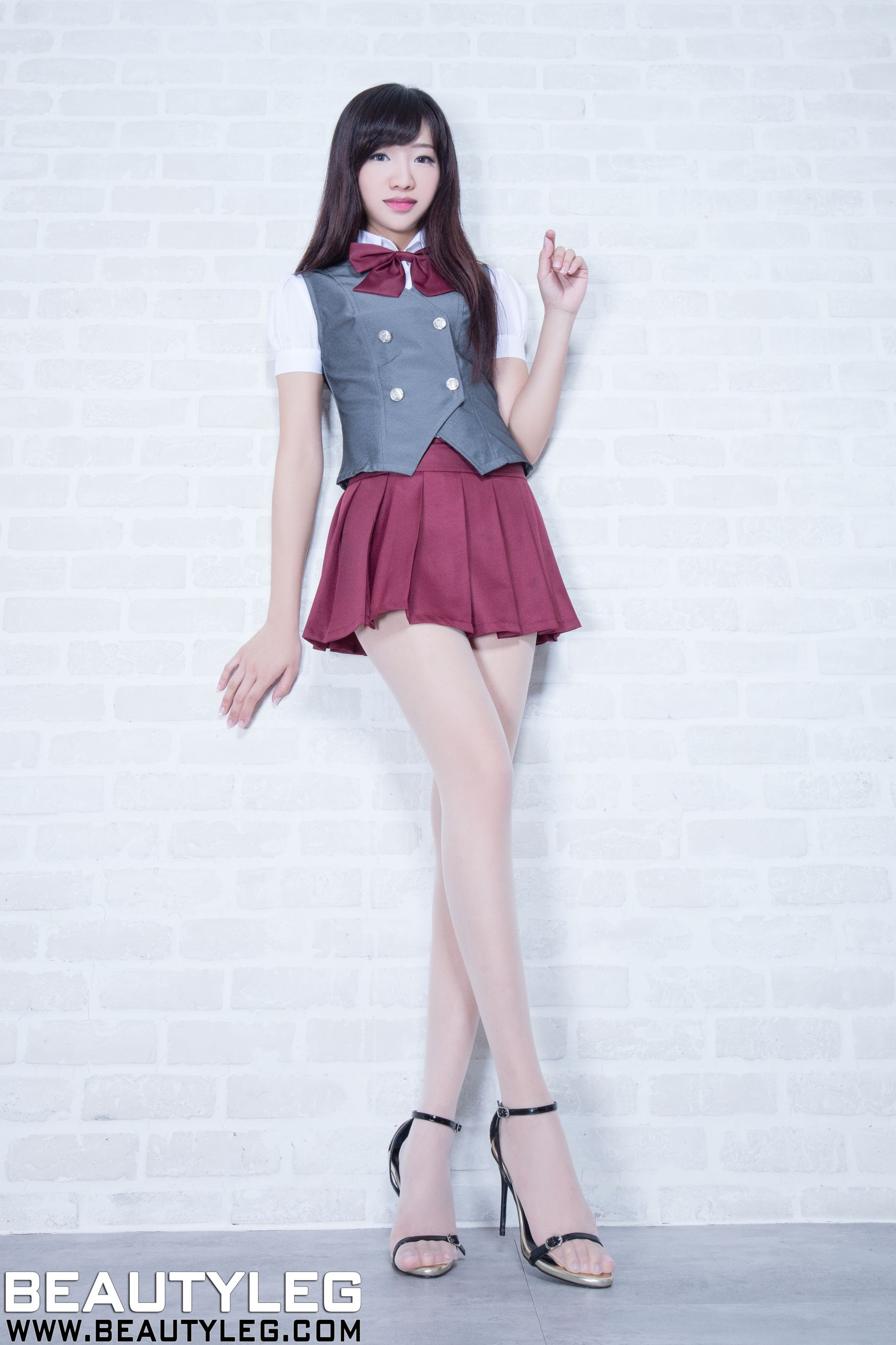 [Beautyleg] No.1411 腿模Celia 丝袜美腿写真集Xiuren秀人写真高清美女套图写真下载-看套图看套图