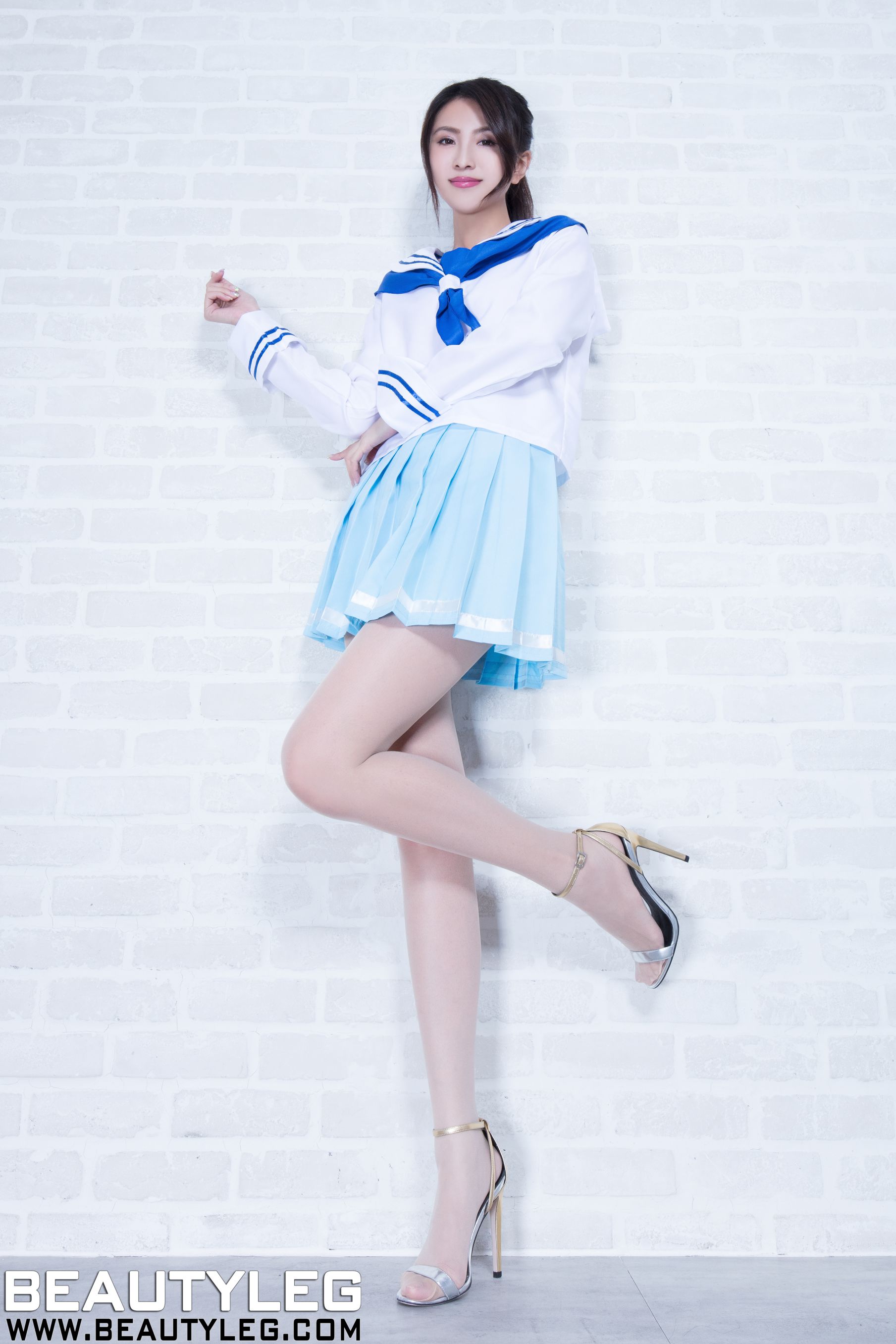 [Beautyleg] No.1437 简晓育Vicni 高跟美腿写真集Xiuren秀人写真高清美女套图写真下载-看套图看套图