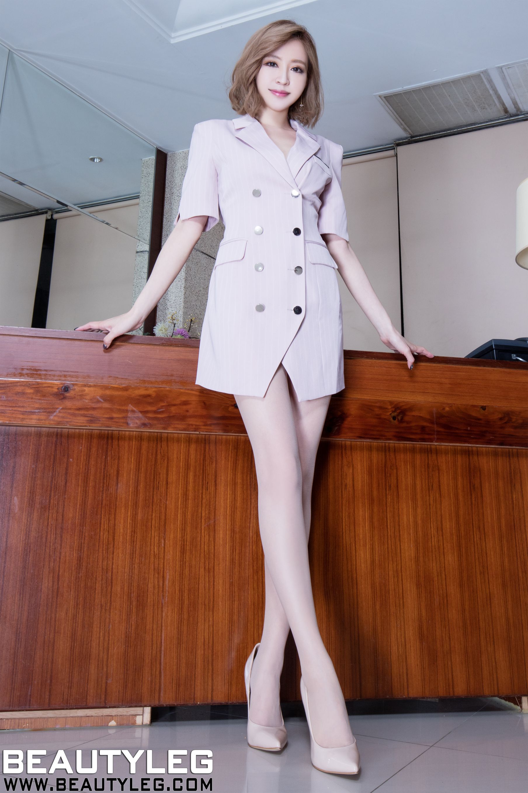 [Beautyleg] No.1416 倪千凌Lucy 丝袜美腿写真集Xiuren秀人写真高清美女套图写真下载-看套图看套图