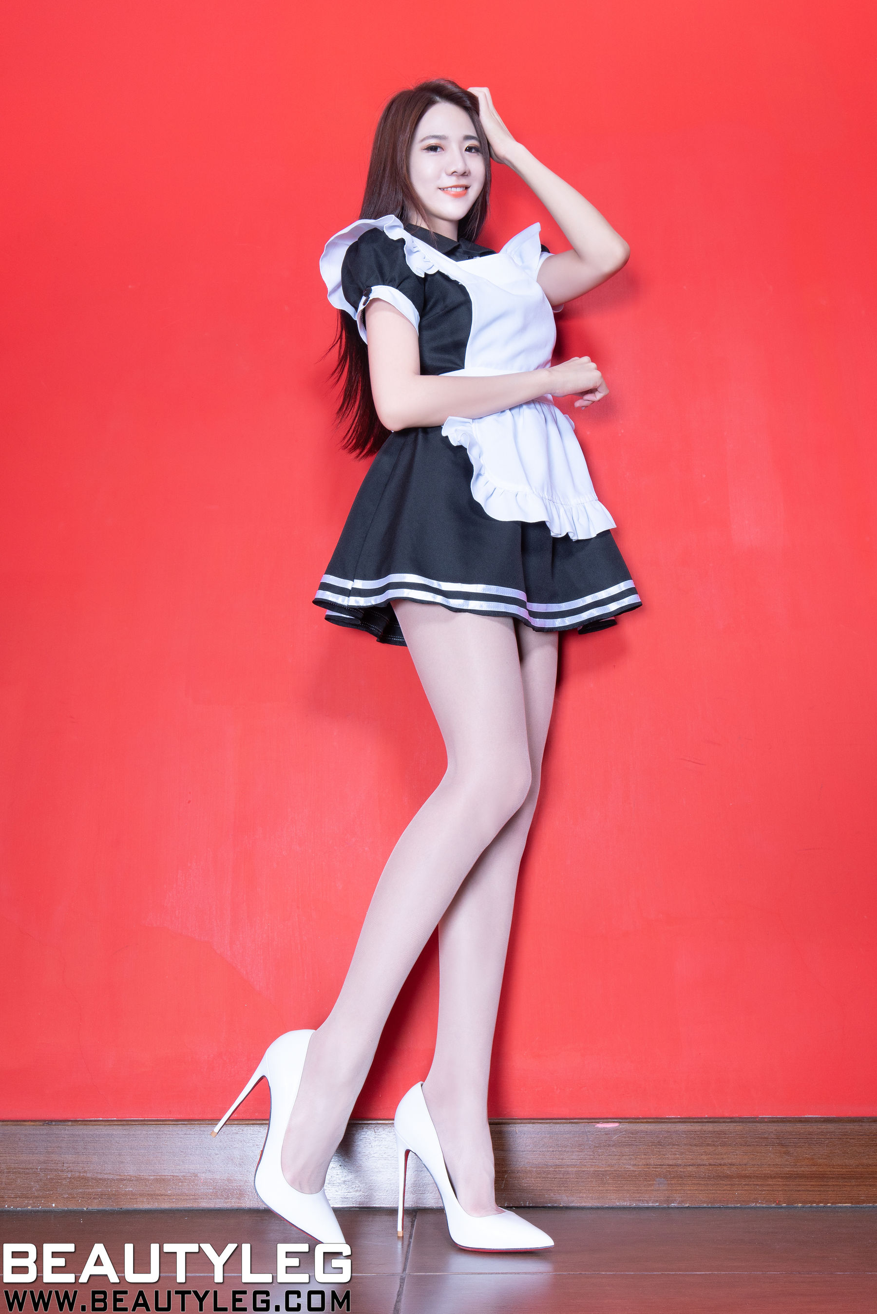 腿模Jasmine《校服、OL、女仆、制服短裙美腿》 [Beautyleg] No.1803 写真集Xiuren秀人写真高清美女套图写真下载-看套图看套图