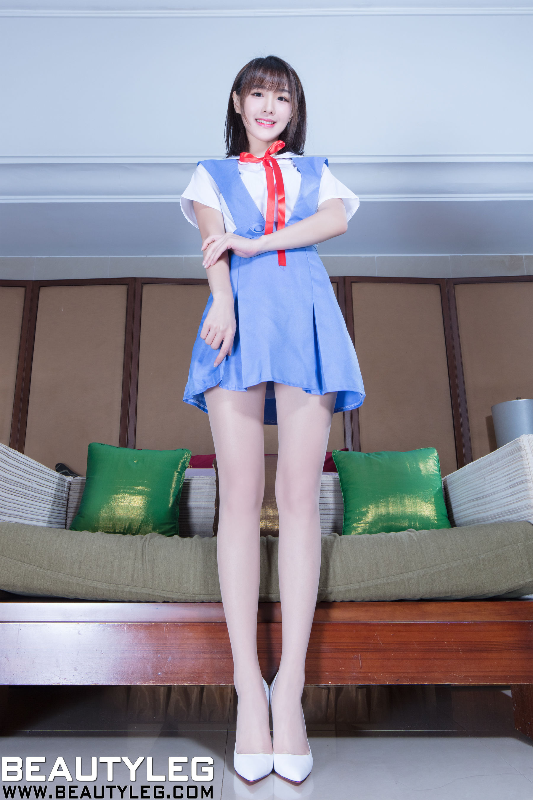 腿模Wendy《4组短裙制服美腿》 [Beautyleg] No.1827Xiuren秀人写真高清美女套图写真下载-看套图看套图