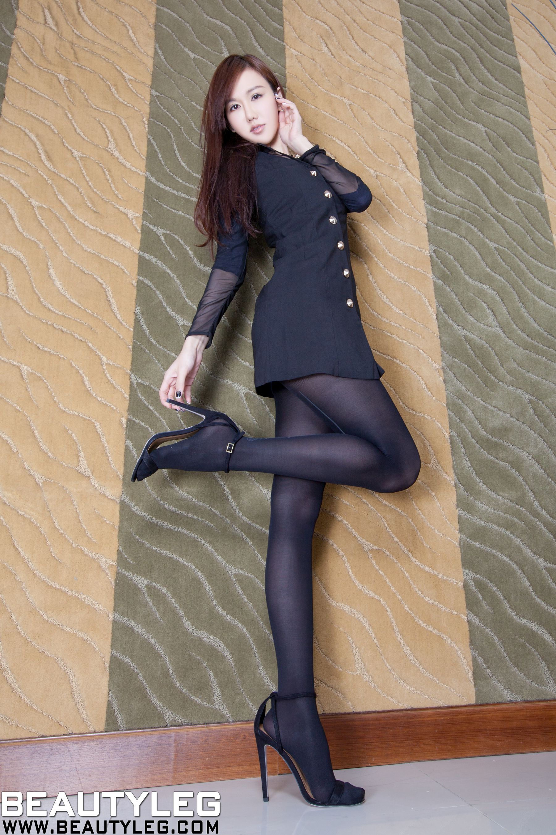 [Beautyleg] NO.1000 Sara 美腿写真集Xiuren秀人写真高清美女套图写真下载-看套图看套图
