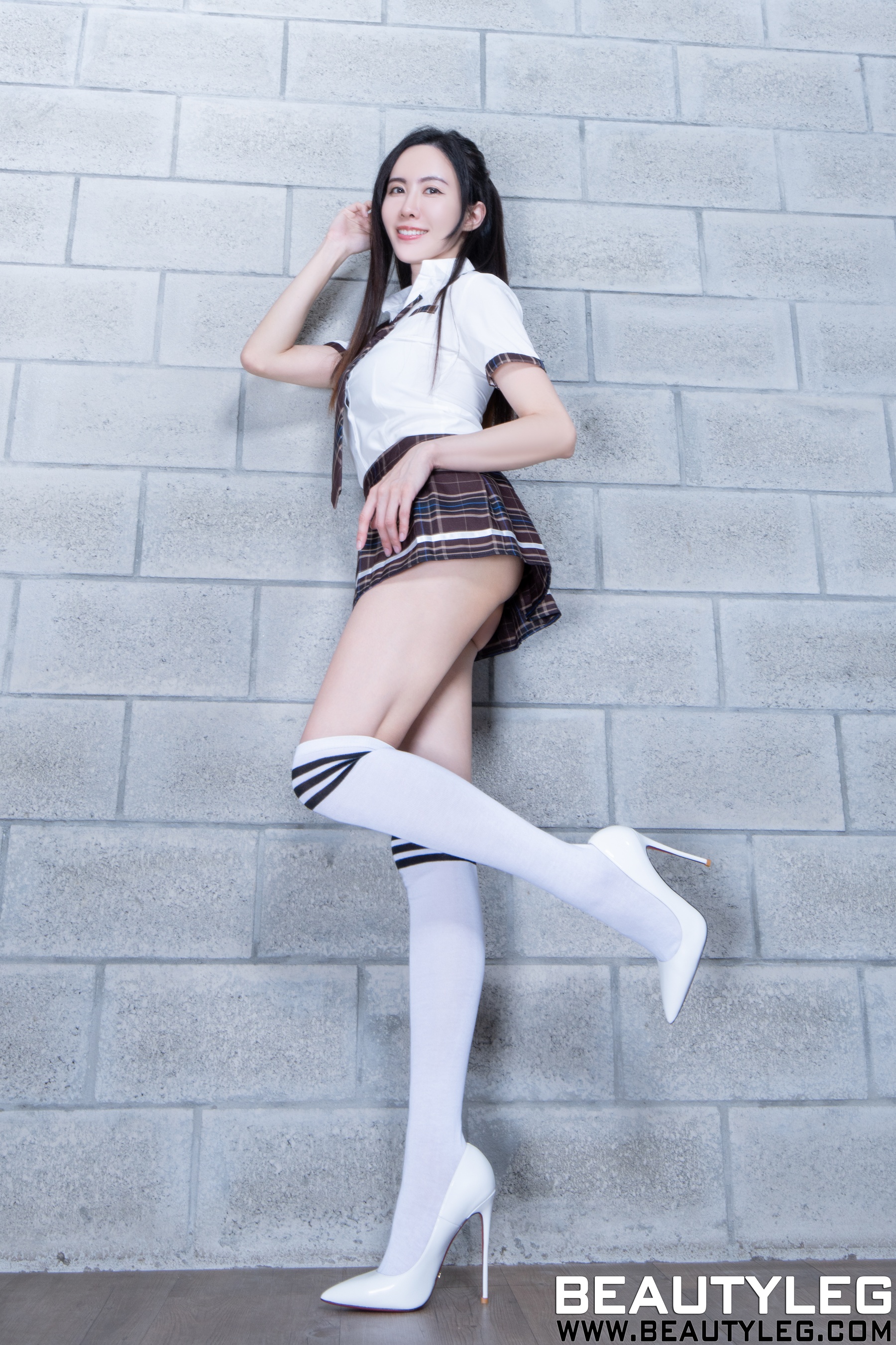 [Beautyleg] No.2300 DoraXiuren秀人写真高清美女套图写真下载-看套图看套图