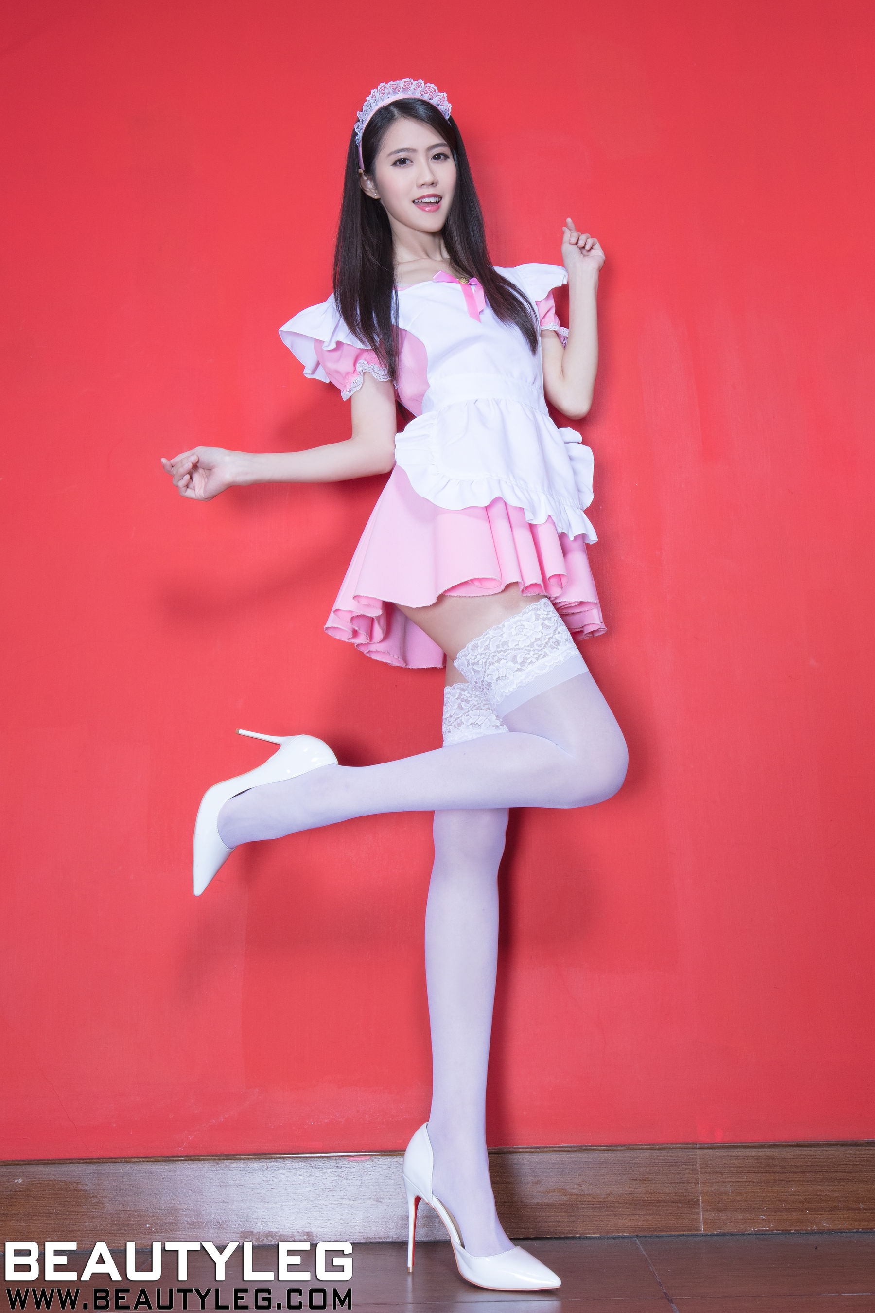 腿模Candy廖坎蒂《黑丝OL+粉色女仆》 [Beautyleg] NO.1522 美腿写真集Xiuren秀人写真高清美女套图写真下载-看套图看套图