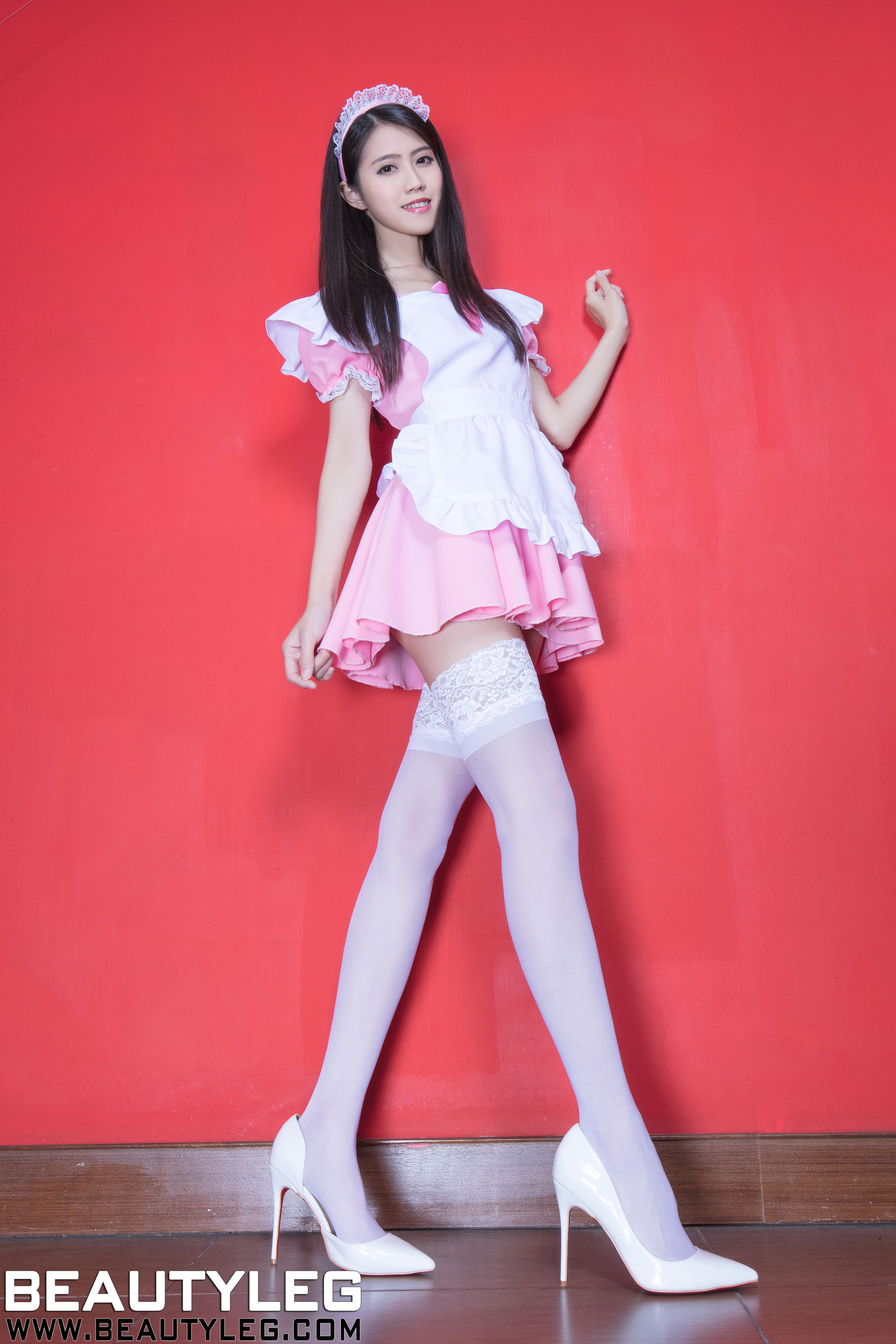 腿模Candy廖坎蒂《黑丝OL+粉色女仆》 [Beautyleg] NO.1522 美腿写真集Xiuren秀人写真高清美女套图写真下载-看套图看套图