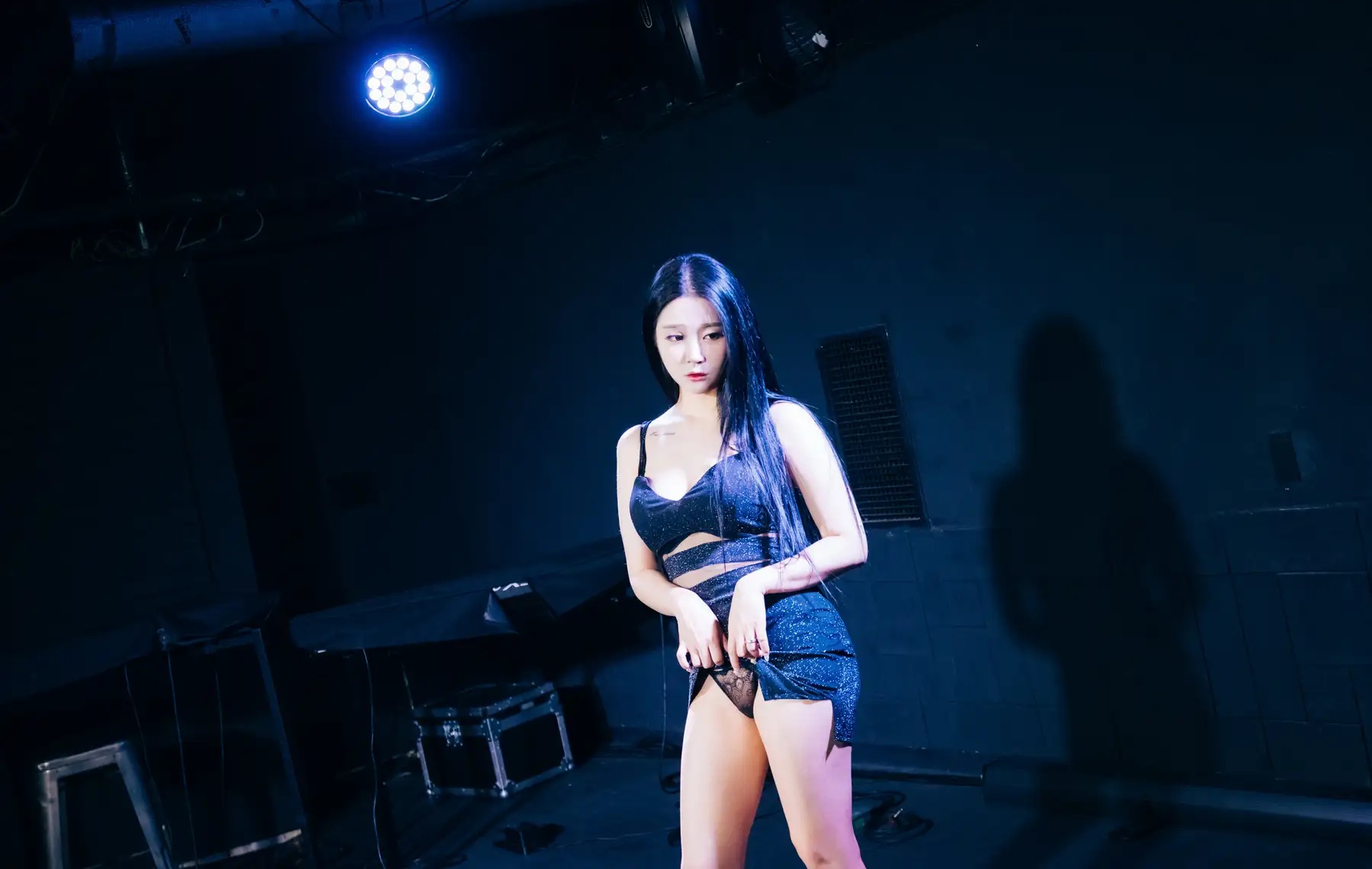 [Loozy] Covert Stage 主题写真 [57P]Xiuren秀人写真高清美女套图写真下载-看套图看套图