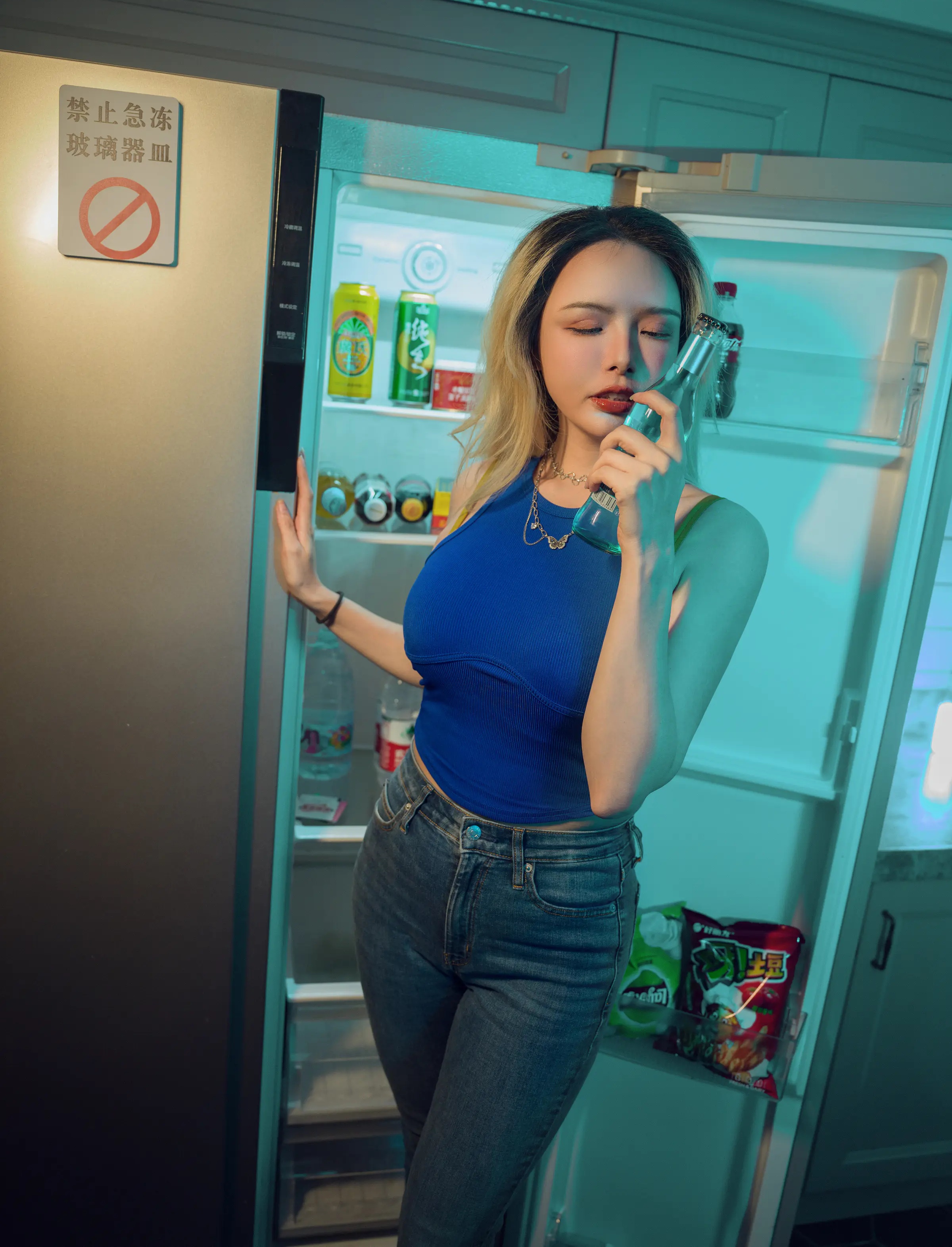 成熟御姐_秋和柯基_No.092 &ndash; 微醺 主题写真 [57P]Xiuren秀人写真高清美女套图写真下载-看套图看套图