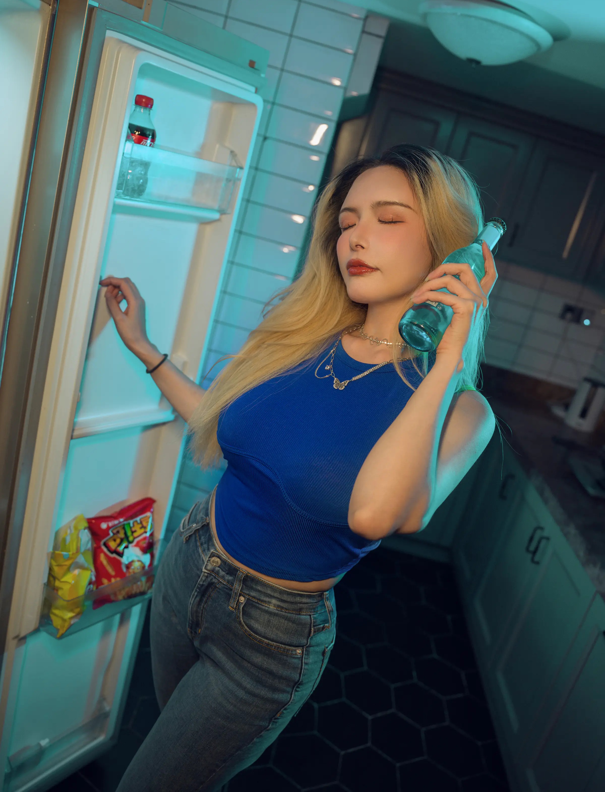 成熟御姐_秋和柯基_No.092 &ndash; 微醺 主题写真 [57P]Xiuren秀人写真高清美女套图写真下载-看套图看套图