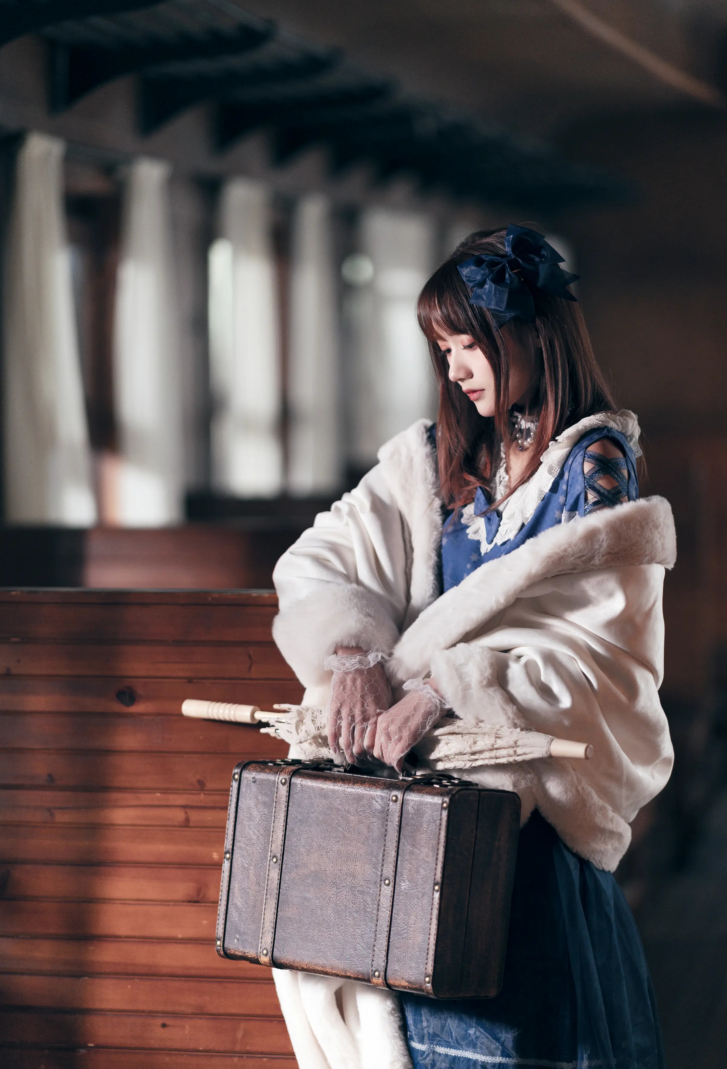 颜值博主_兔子Zzz不吃胡萝卜_No.060 &ndash; 远行 主题写真 [28P]Xiuren秀人写真高清美女套图写真下载-看套图看套图