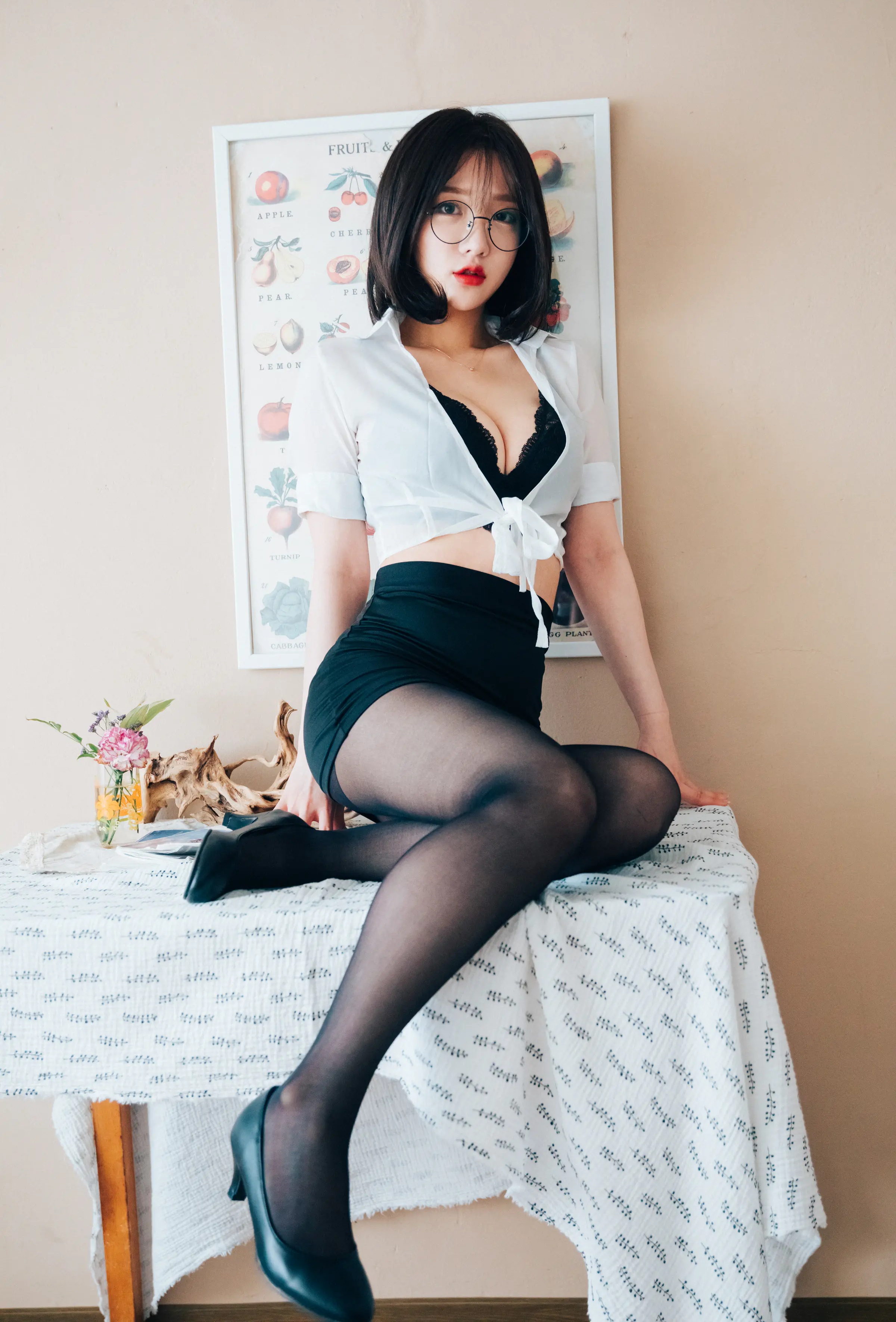 韩国写真机构_Loozy_No.009 &ndash; Officegirls Vacation Vol.1 Son Ye-Eun [55P]Xiuren秀人写真高清美女套图写真下载-看套图看套图