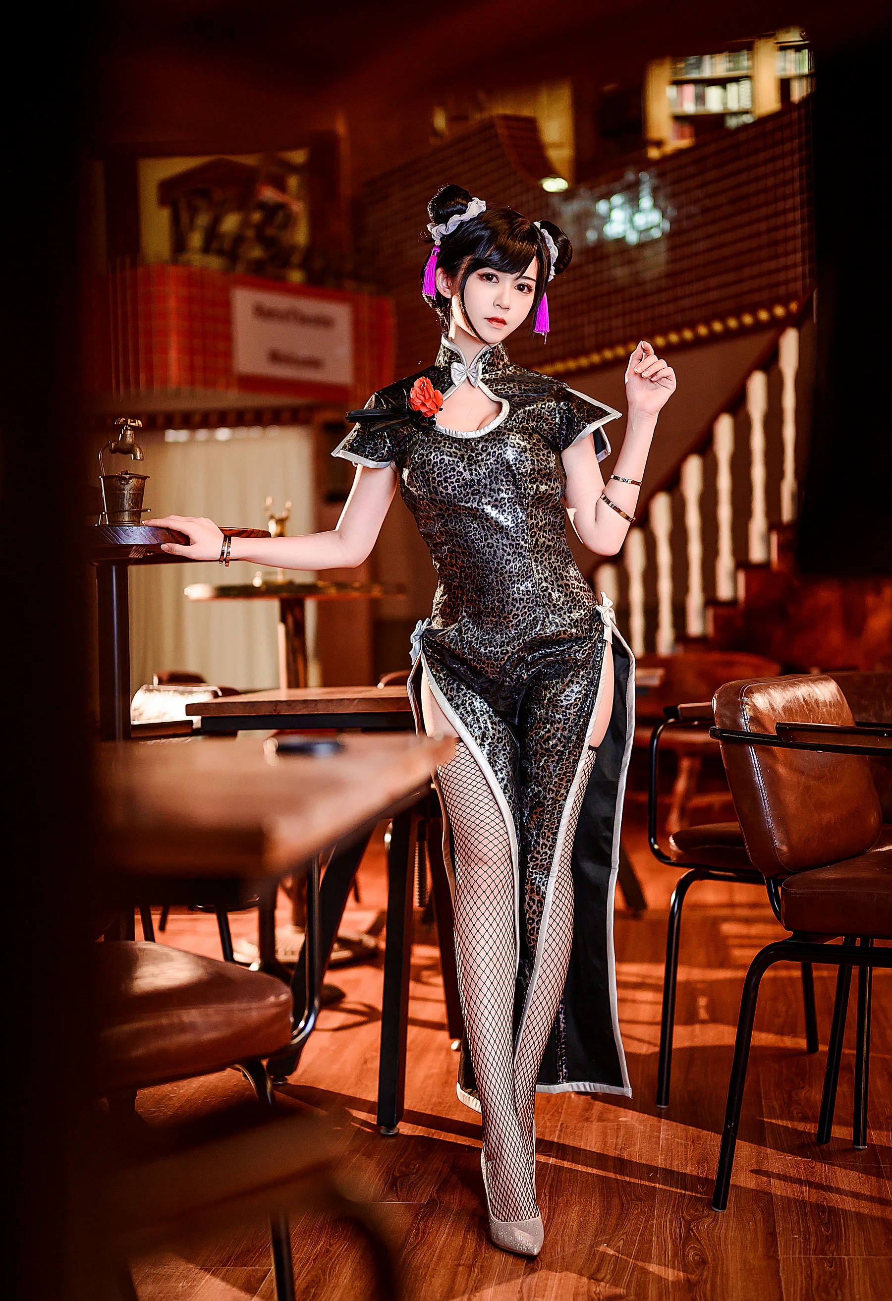 动漫博主_鳗鱼霏儿_No.089 蒂法旗袍 主题写真 [21P]Xiuren秀人写真高清美女套图写真下载-看套图看套图