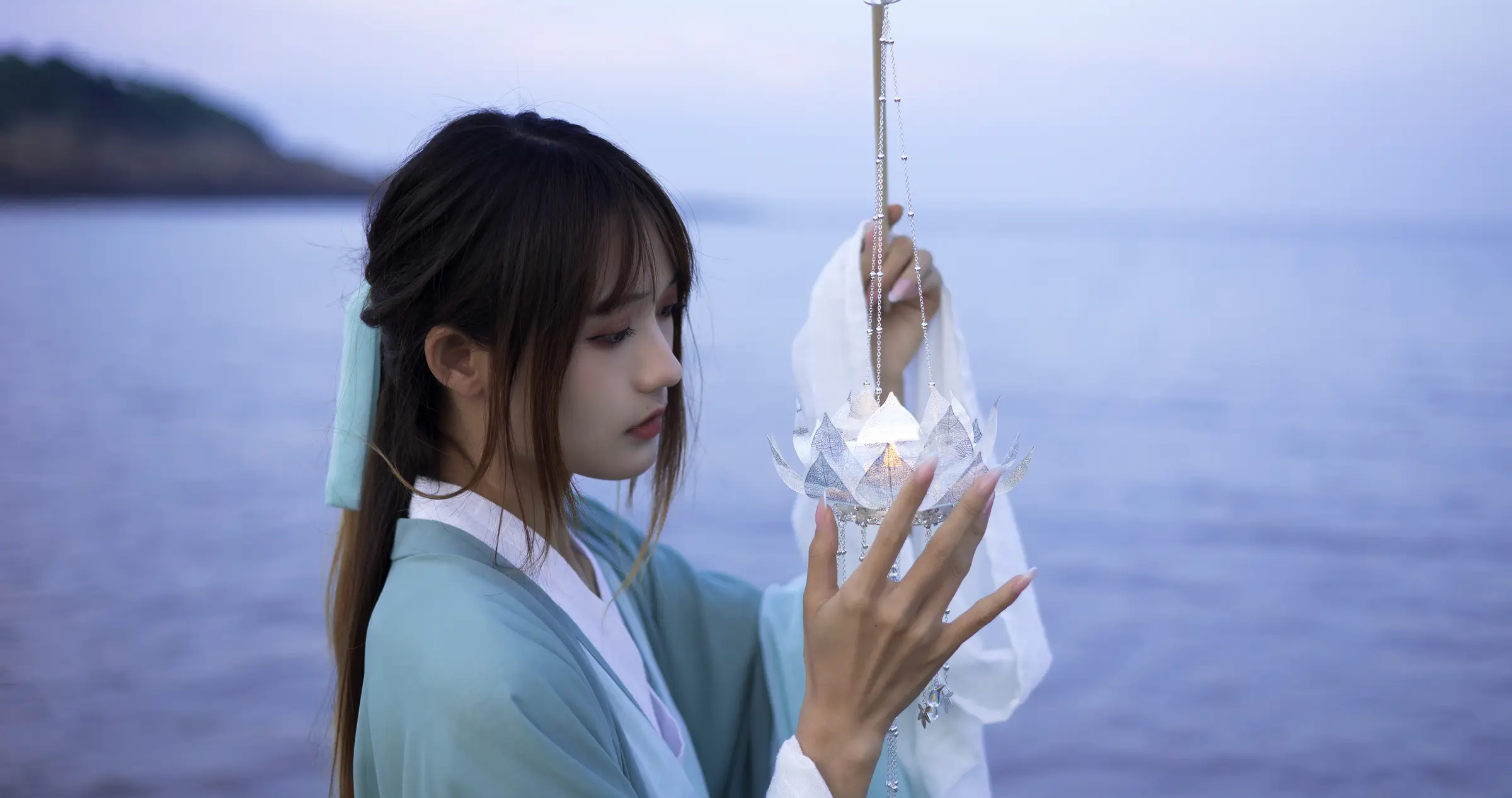 颜值博主_兔子Zzz不吃胡萝卜_No.056 &ndash; 无妄海 主题写真 [21P]Xiuren秀人写真高清美女套图写真下载-看套图看套图