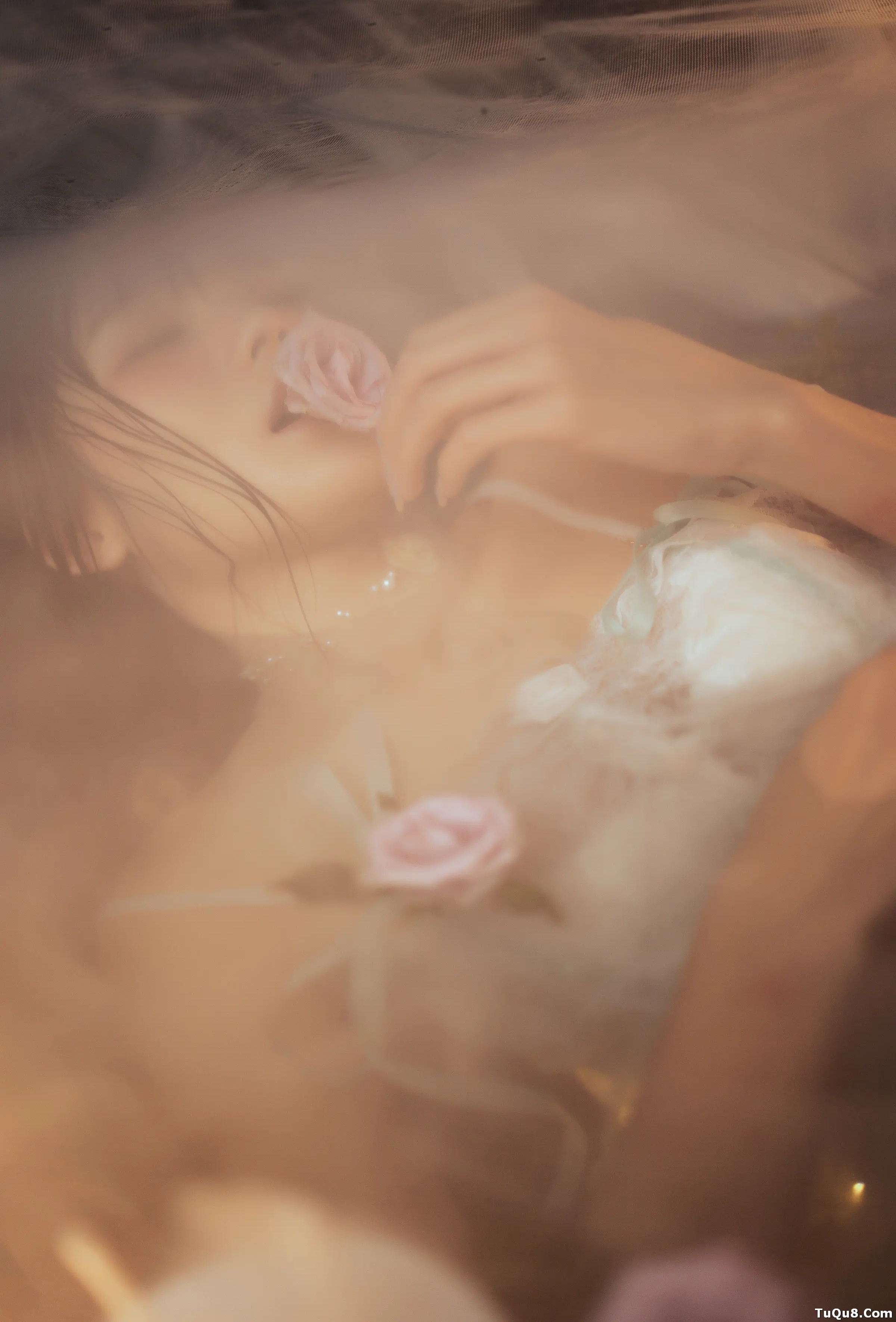 颜值博主_兔子Zzz不吃胡萝卜_No.045 &ndash; 梦莲 主题写真 [30P]Xiuren秀人写真高清美女套图写真下载-看套图看套图