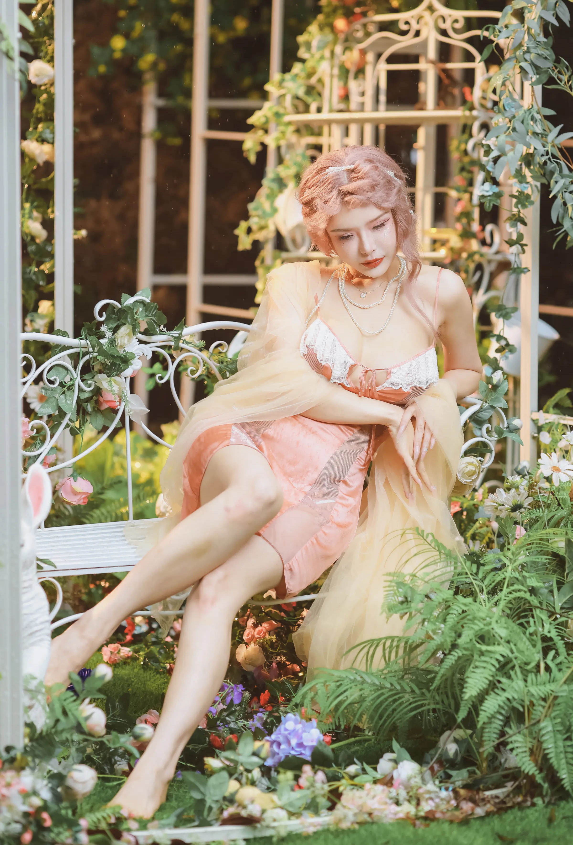 成熟御姐_秋和柯基_No.099 &ndash; 花园嬉水 主题写真 [67P]Xiuren秀人写真高清美女套图写真下载-看套图看套图